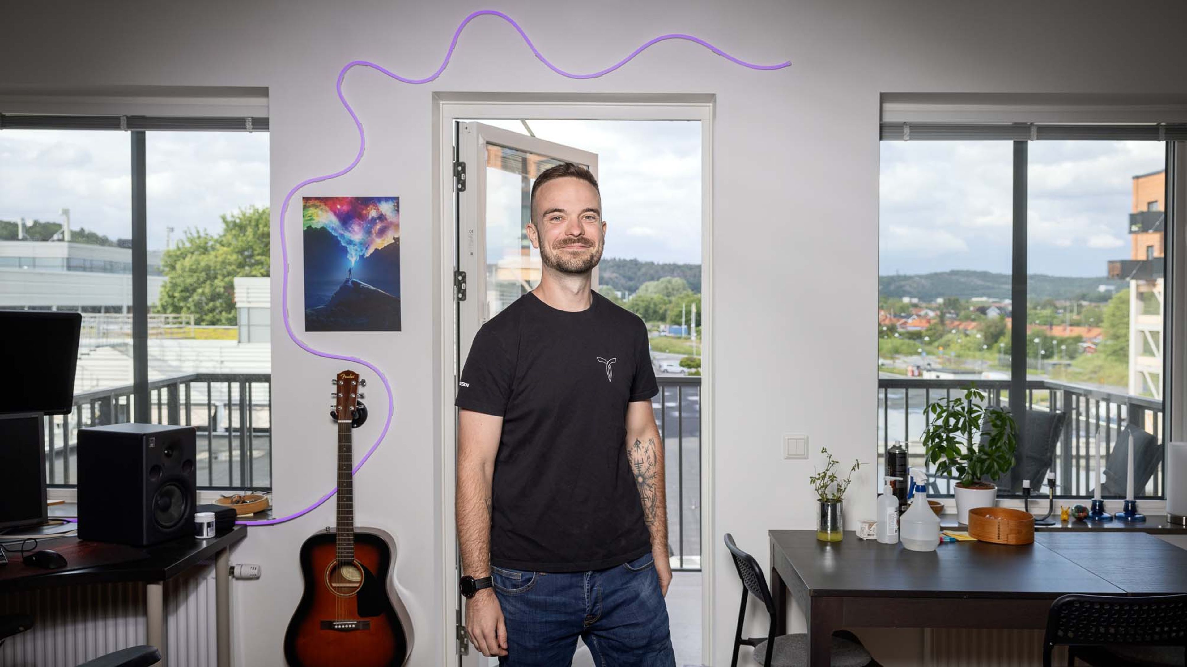 Erik i sin nya lägenhet med OBOS Deläga