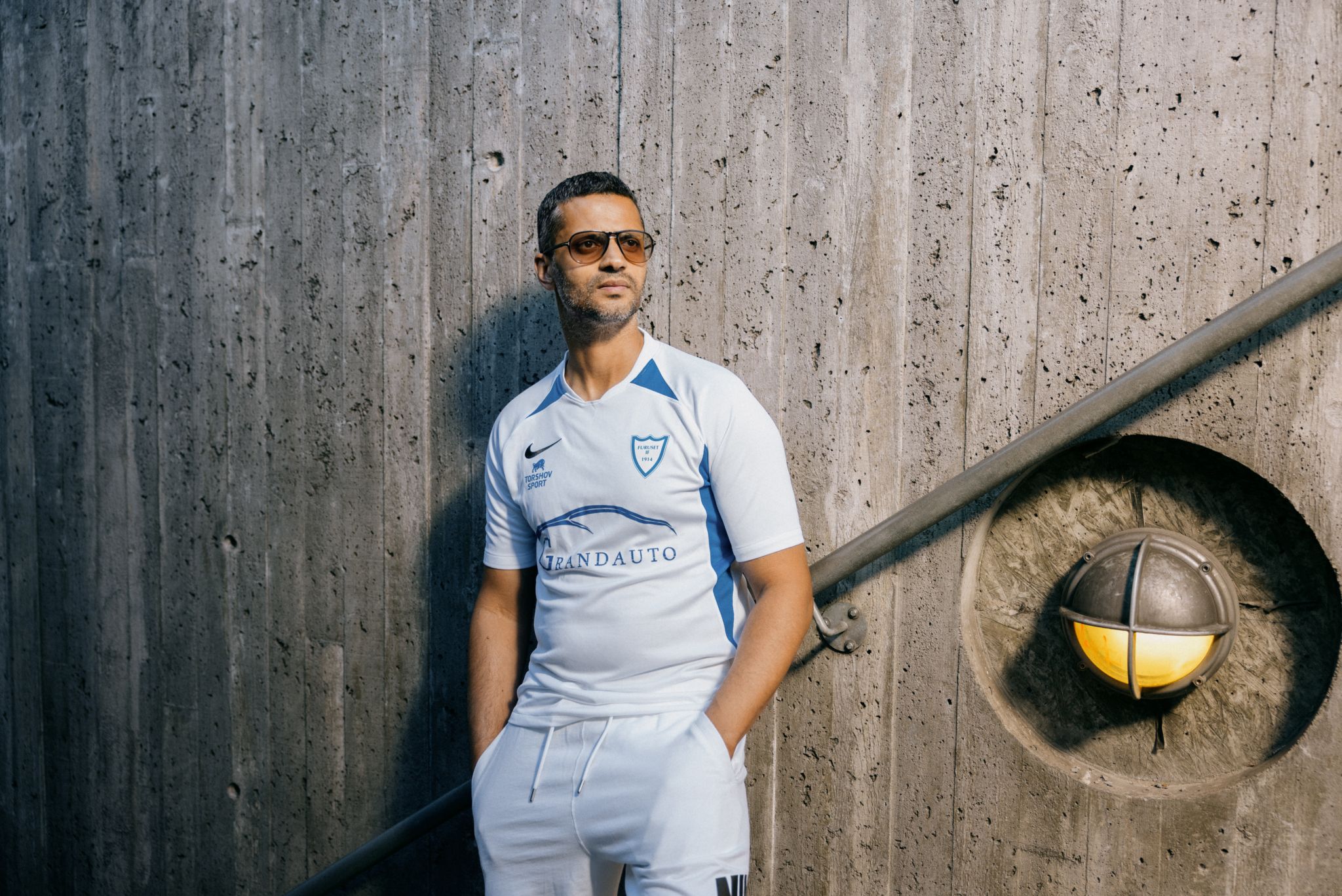 Portrett av Ghulam Abbas i fotballdrakten til Furuset IF.