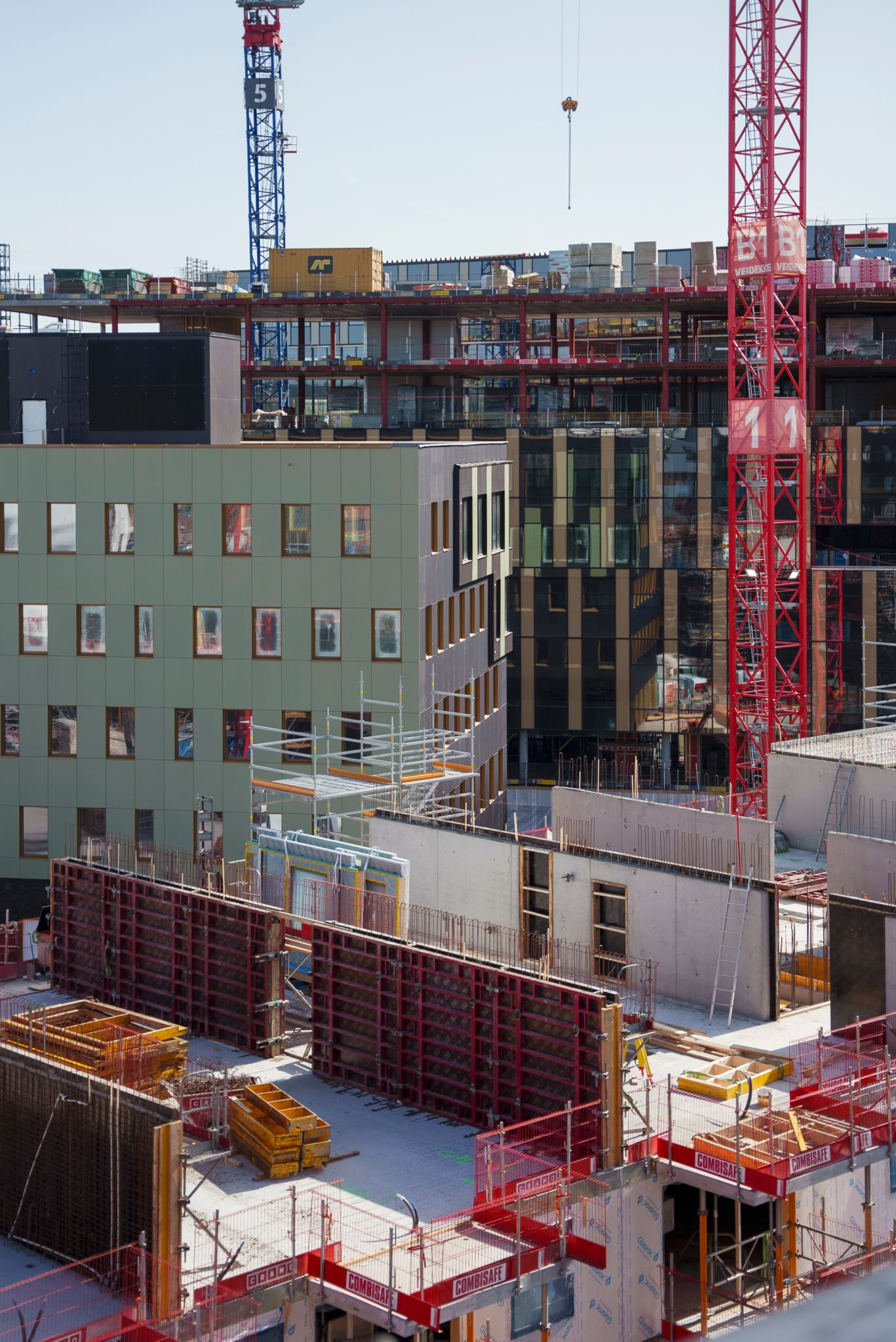 Oversiktsbilde av en byggeplass.