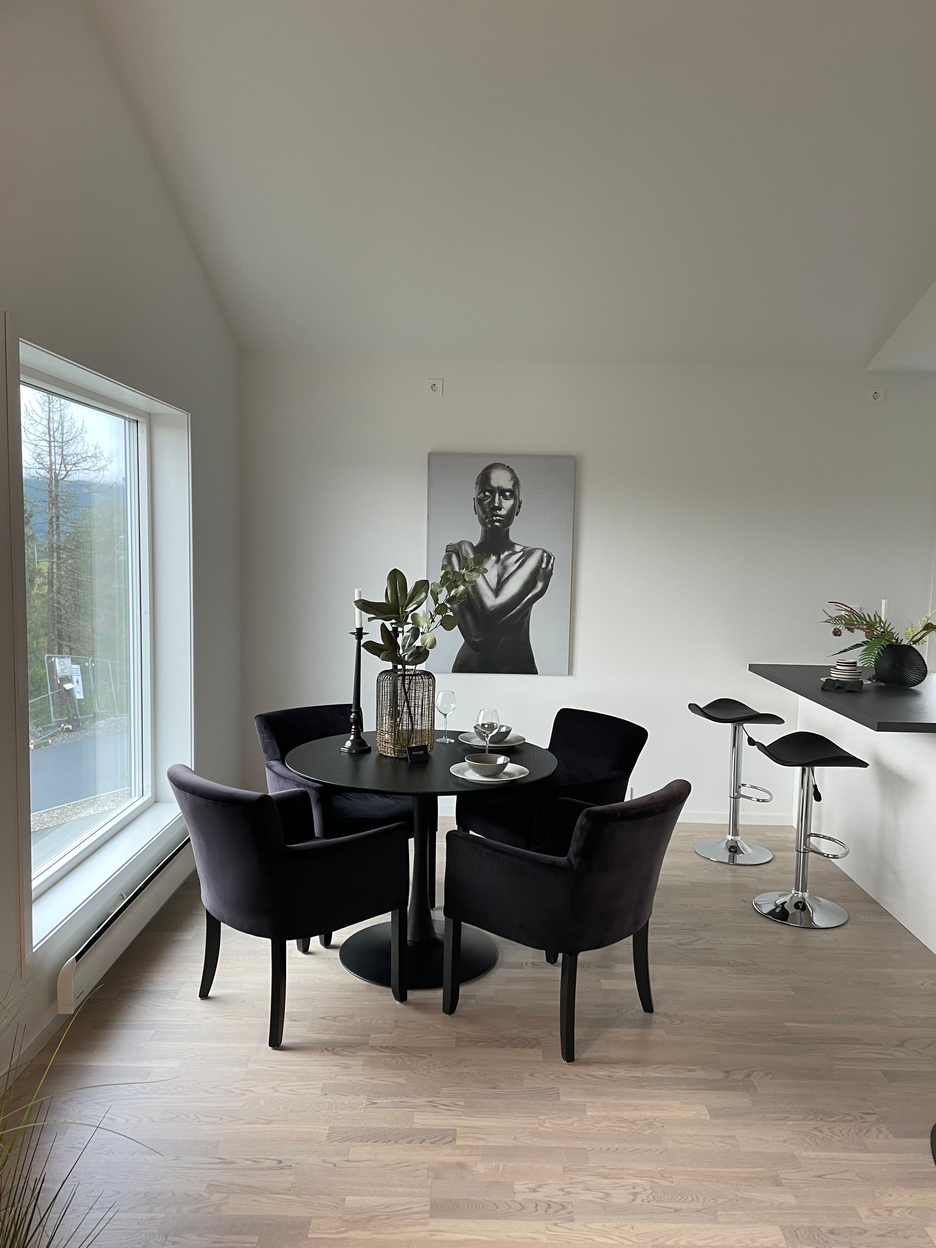 Foto av spisestue i enebolig i Hvitveisbakken