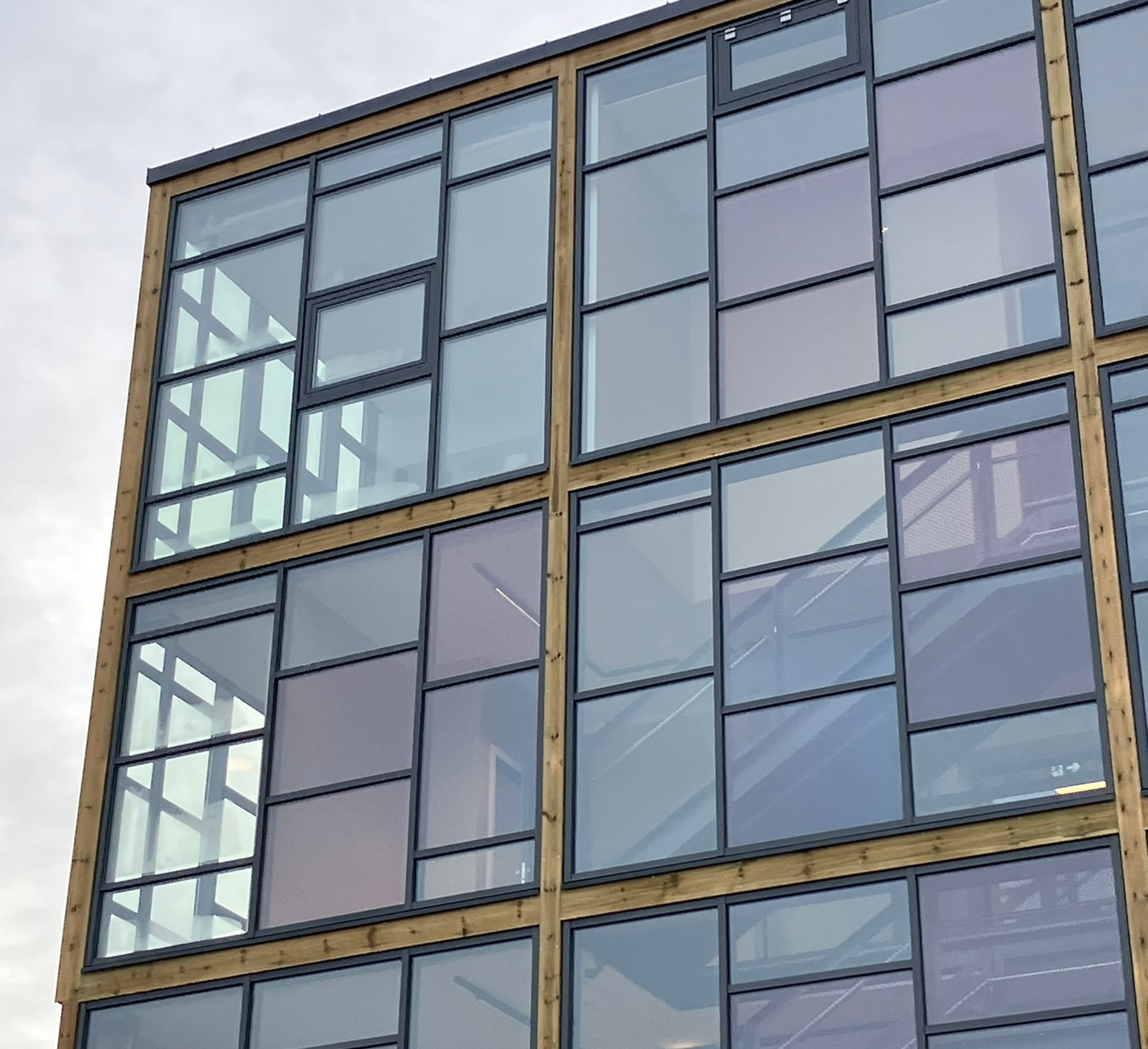 Gjenbruk av vindusglass i Haakon Tvetersvei 88 på Oppsal