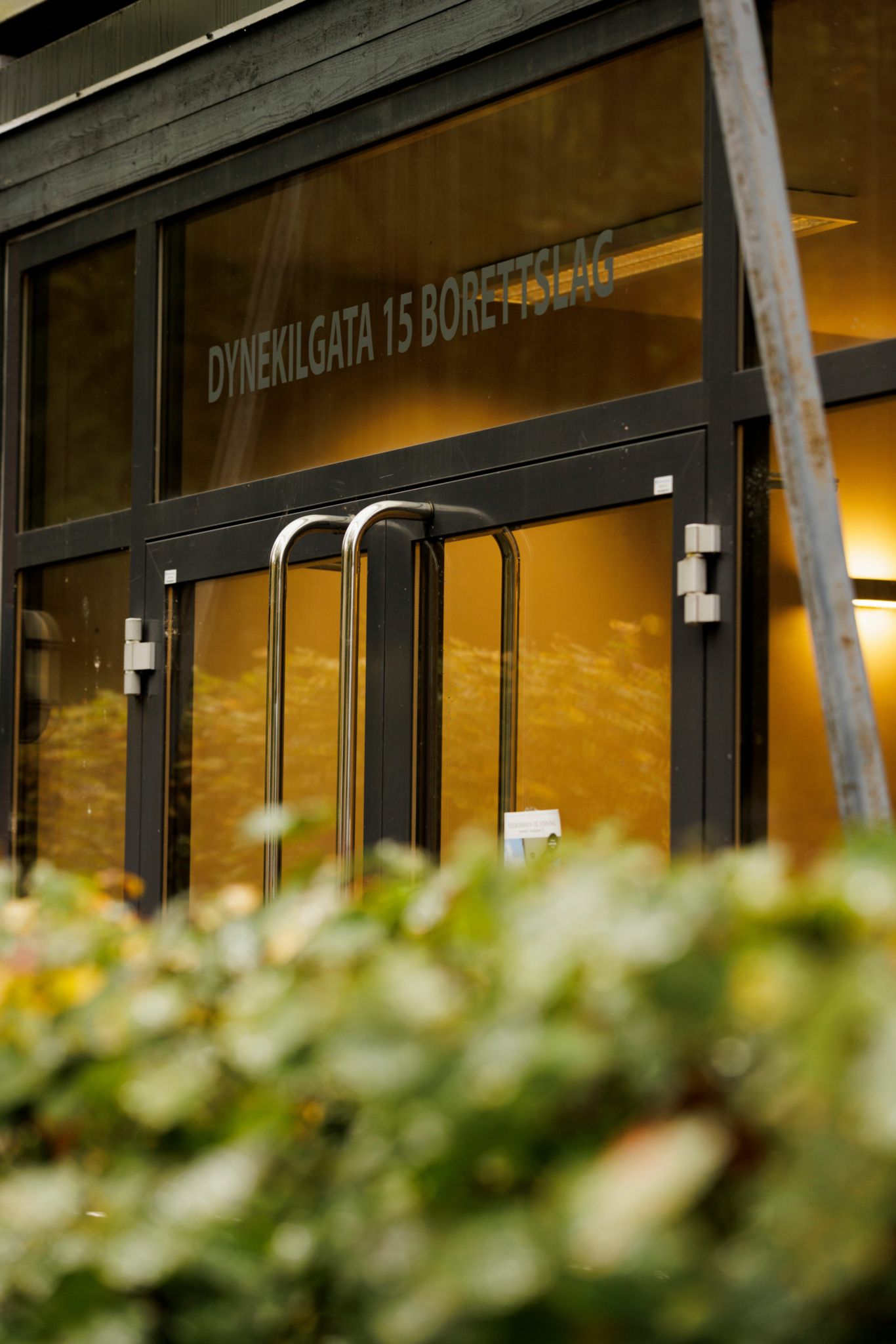 Bilde av inngangspartiet i Dynekilgata 15 borettslag