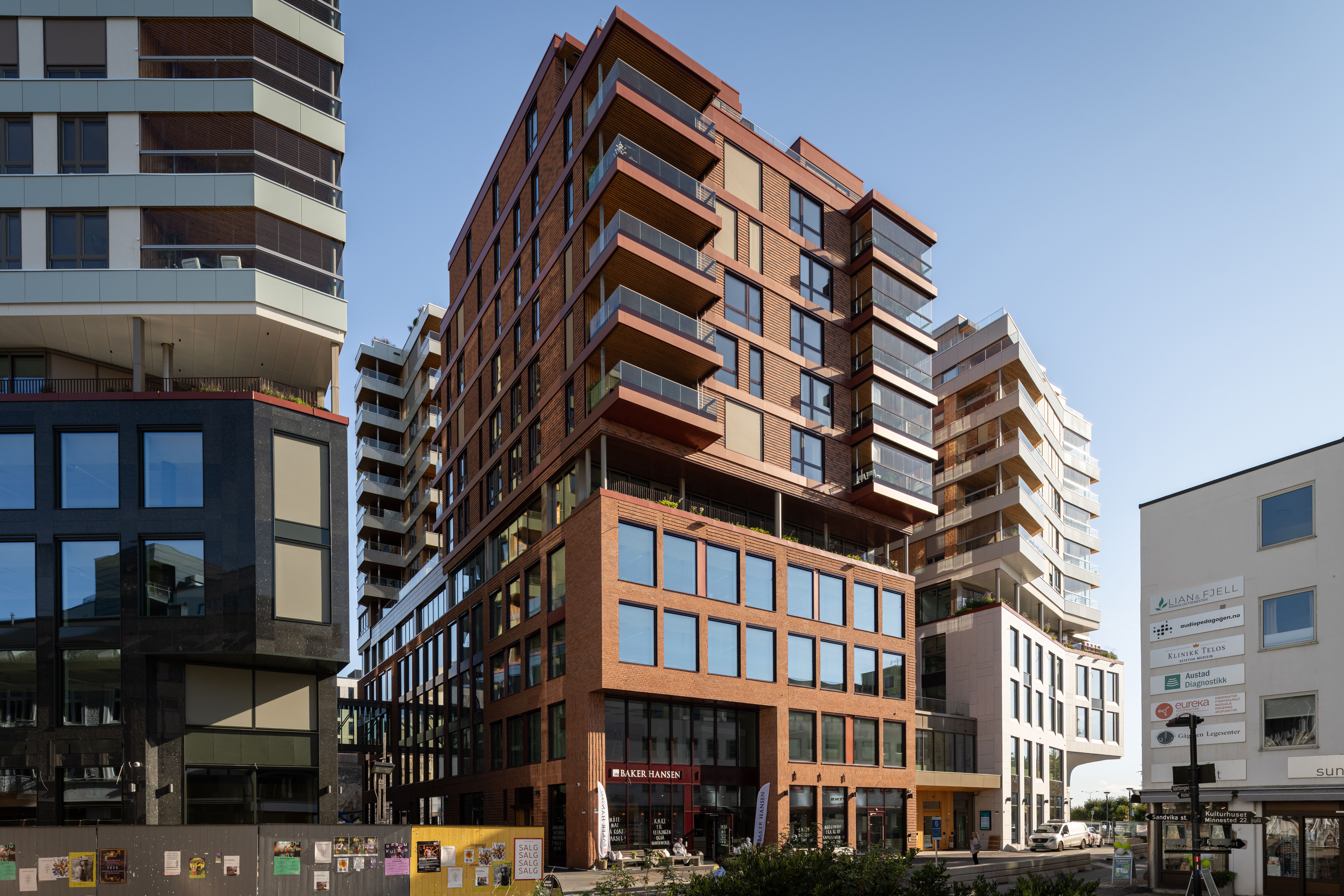 Oversiktsbilde av fasaden til Helgerudkvartalet