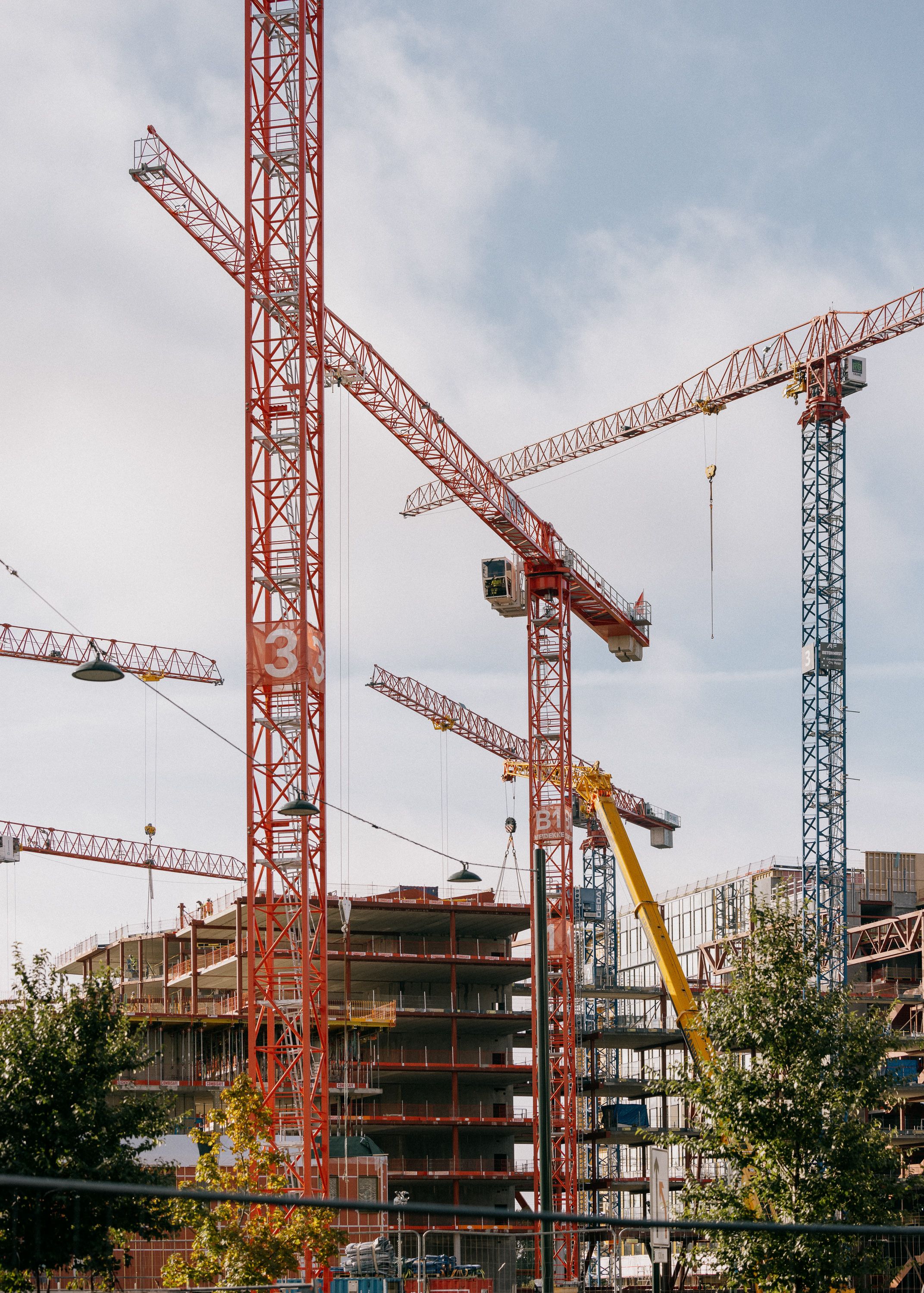 Foto av byggemaster på Ulven