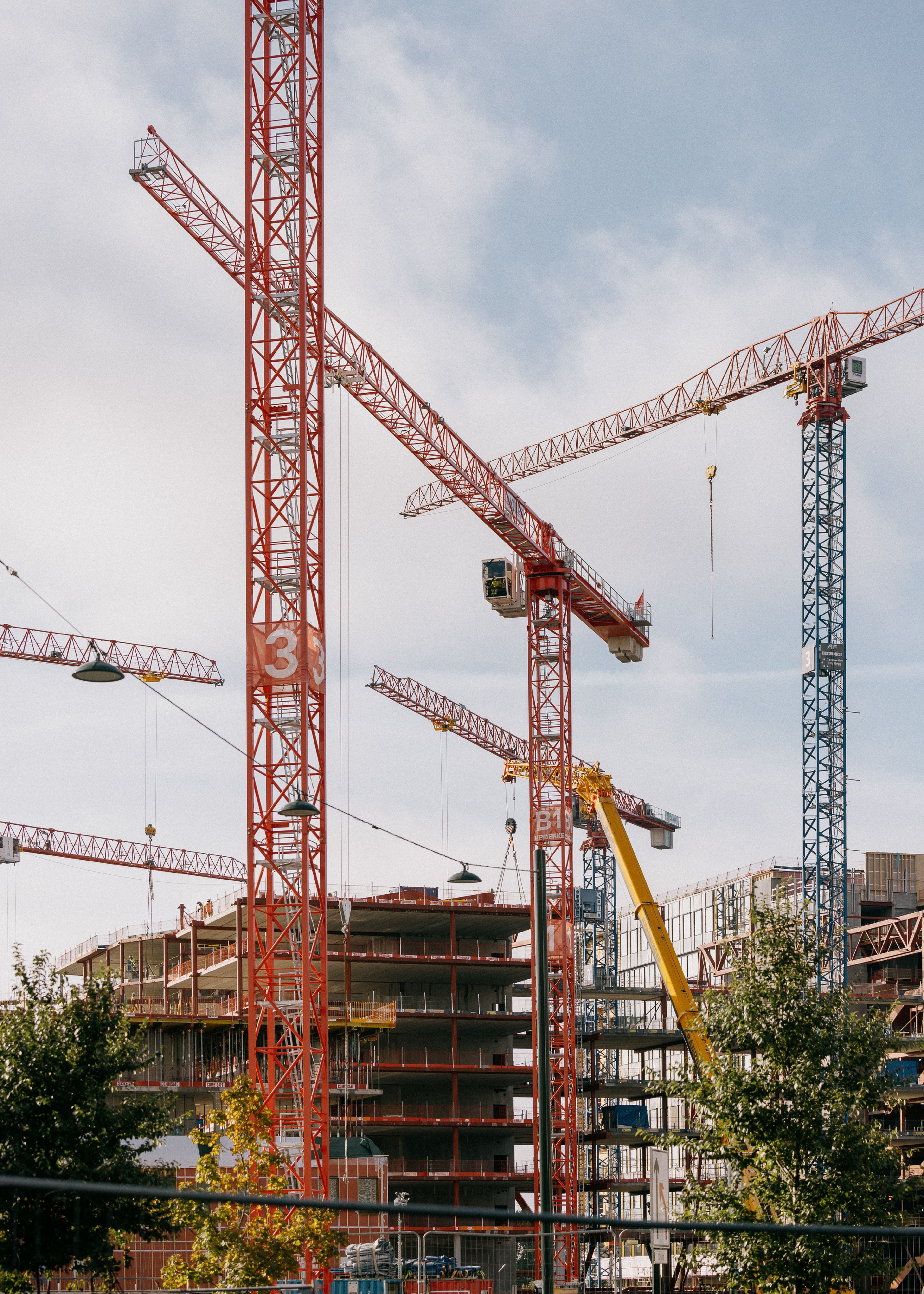 Foto av byggemaster på Ulven