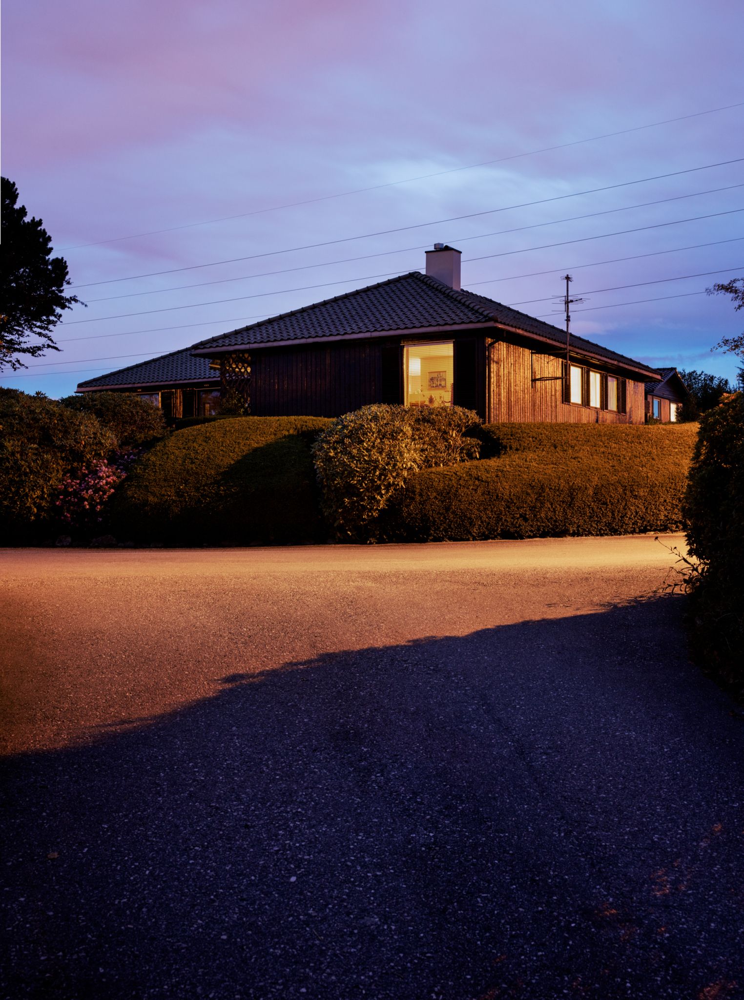 Kveldsbilde av et Obos Block Watne-hus.