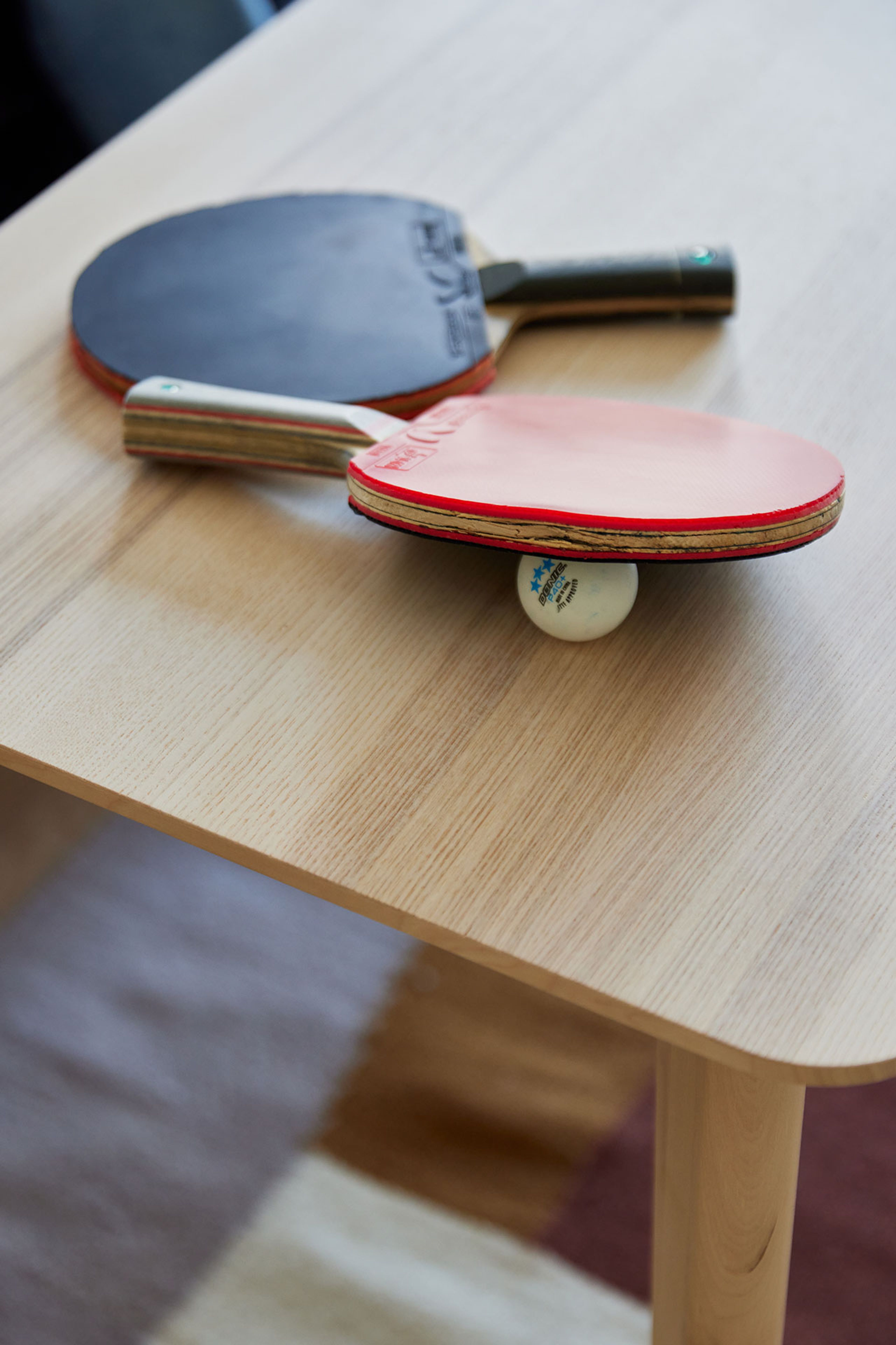 Pingisrack på köksbordet
