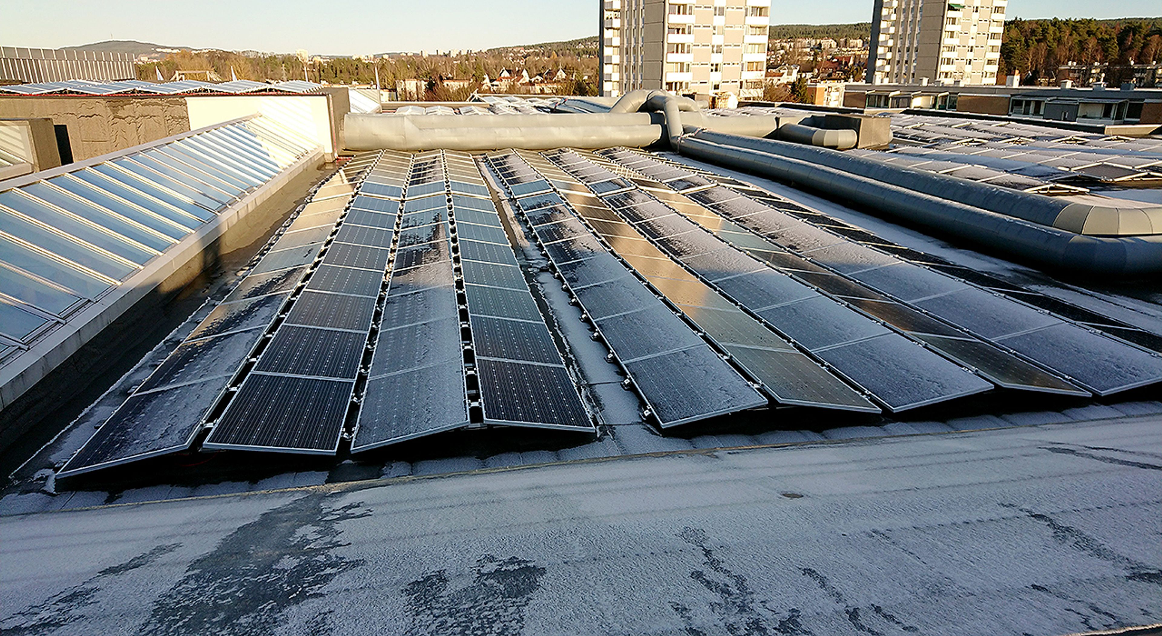 Solcellepanel på Tveita og Manglerud