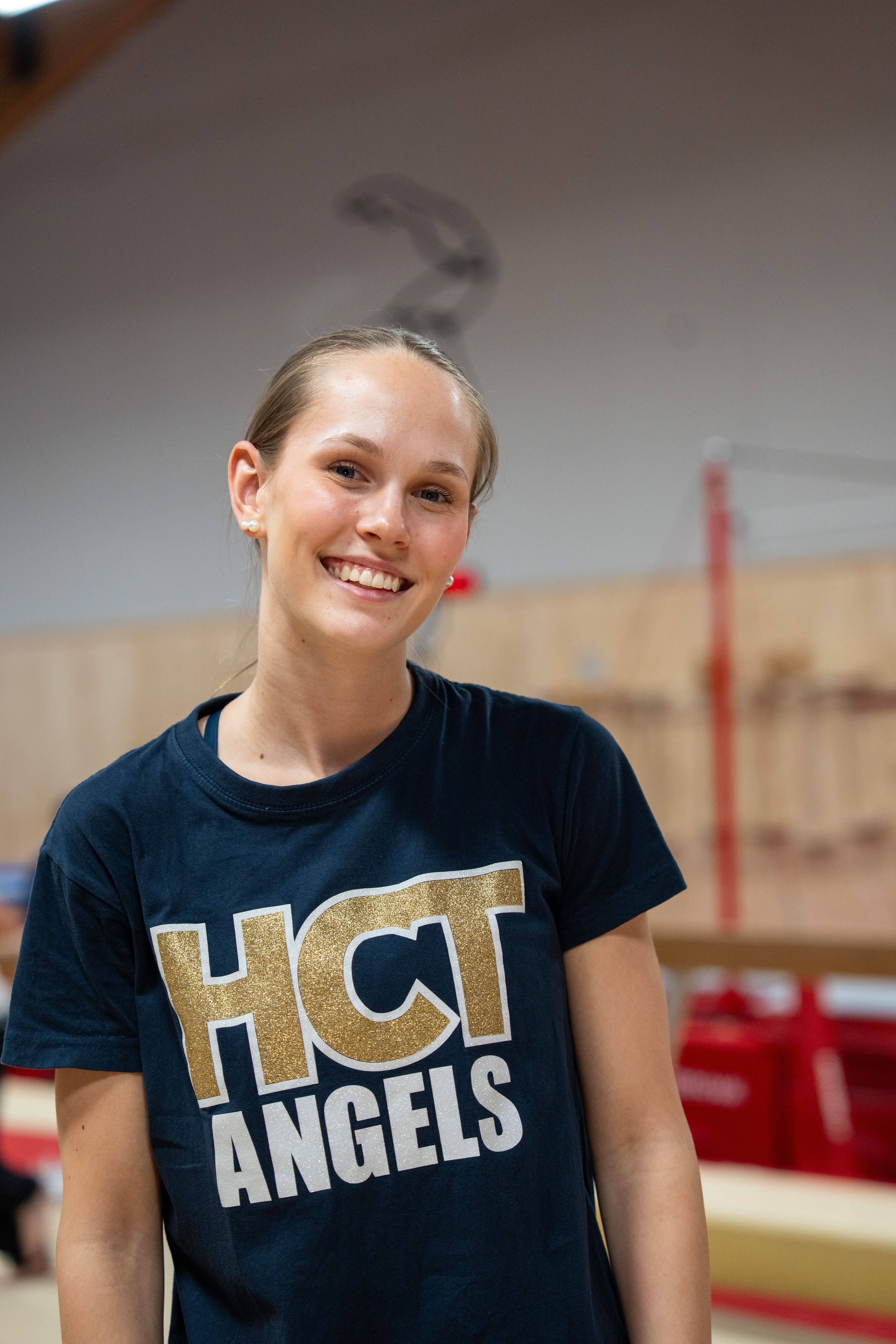Hedda Elder Bakke smiler til kamera