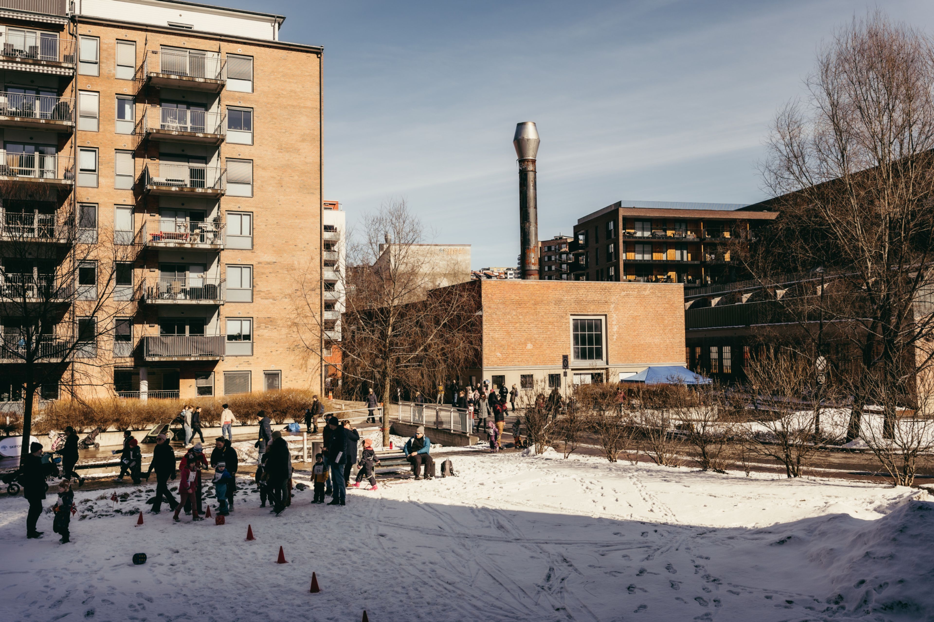 Foto av Fyrhuset og nærliggende uteområder.