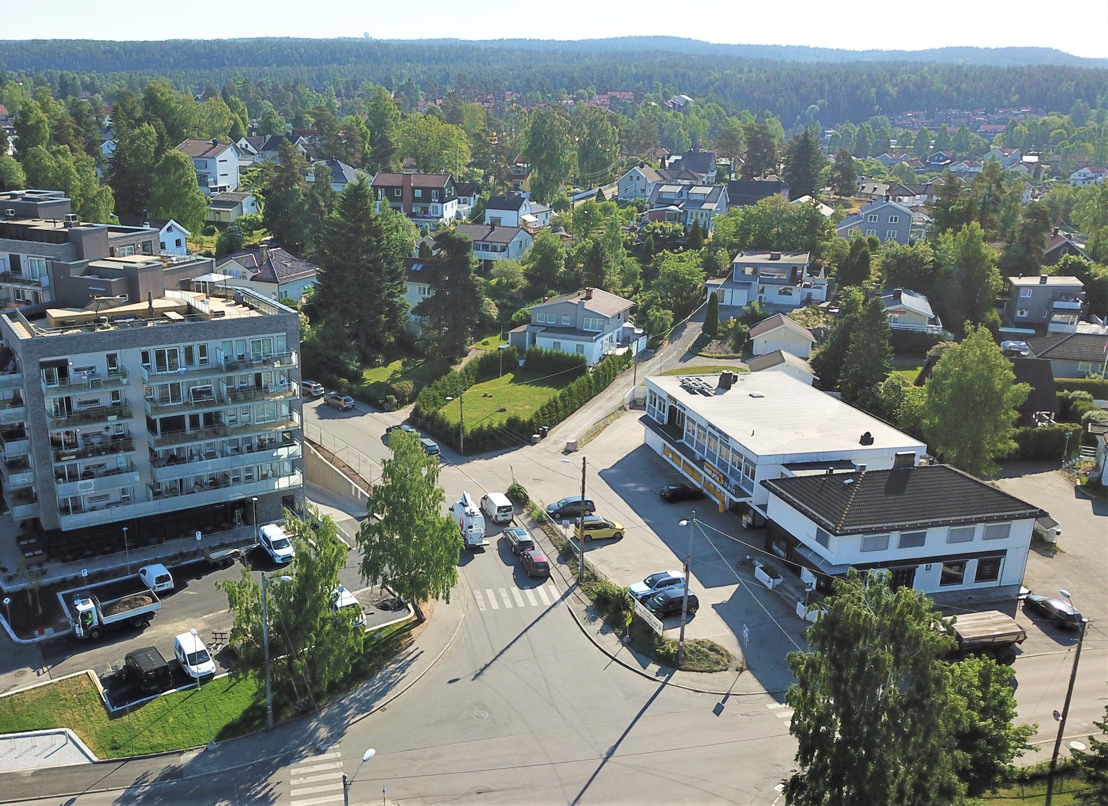 Dronefoto av Østmarkveien 2.