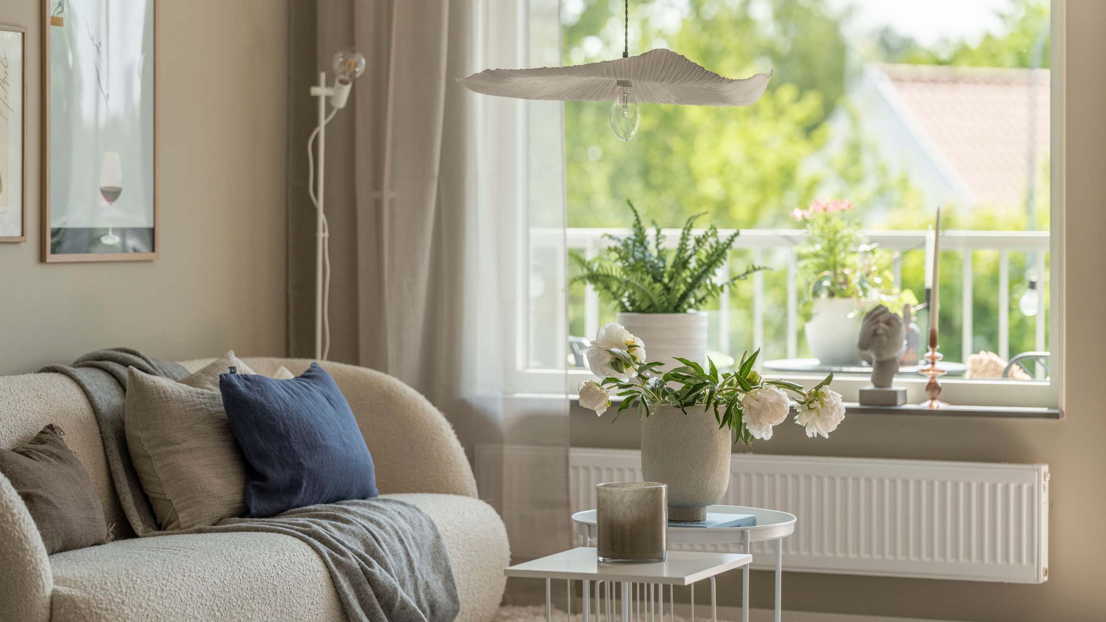 Soffa i lägenhet
