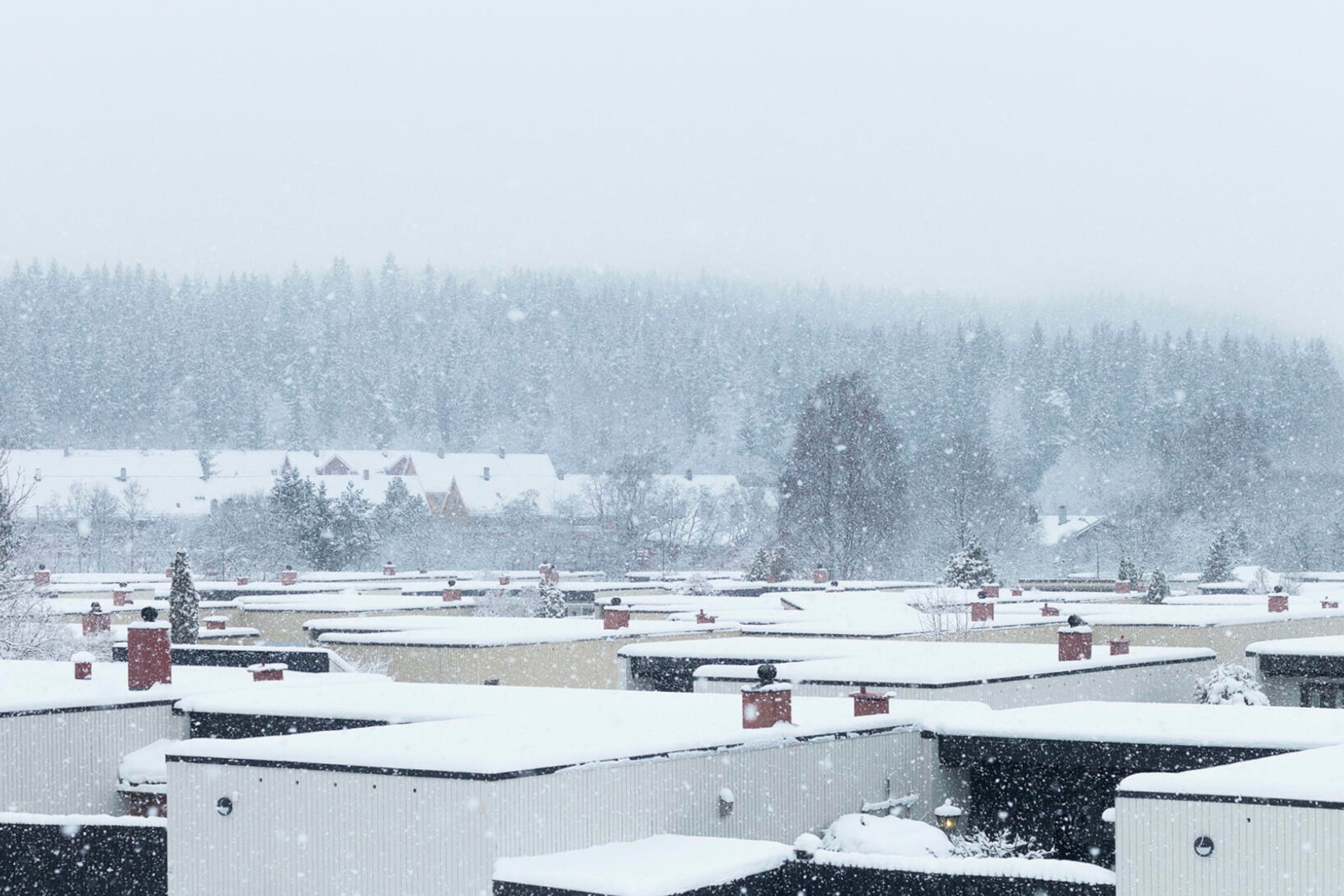 Fotografi av atriumhus i alonsjo borettslag ammerud 1 på vinterstid