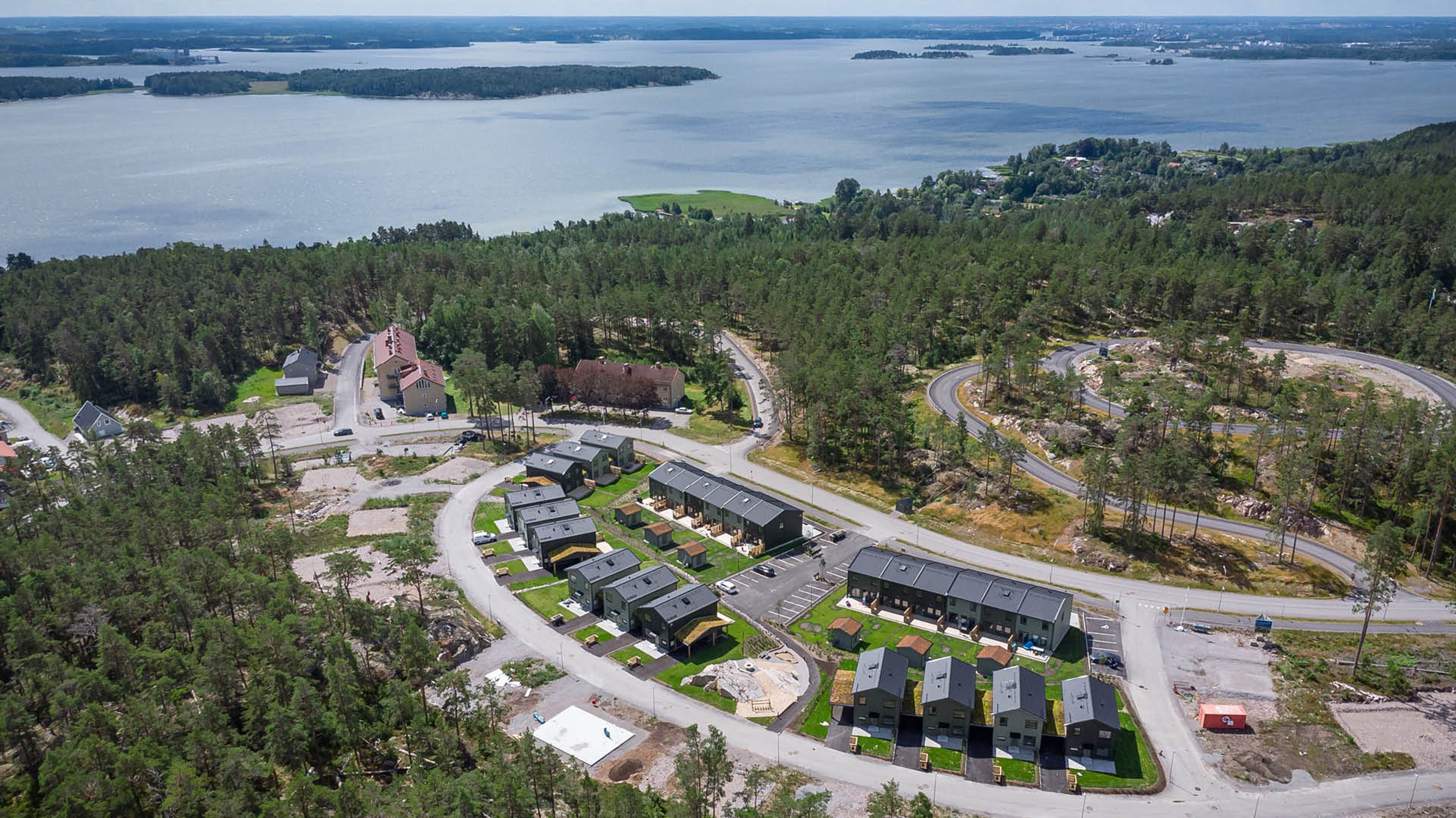 Kvartersvy med utsikt över Bråviken