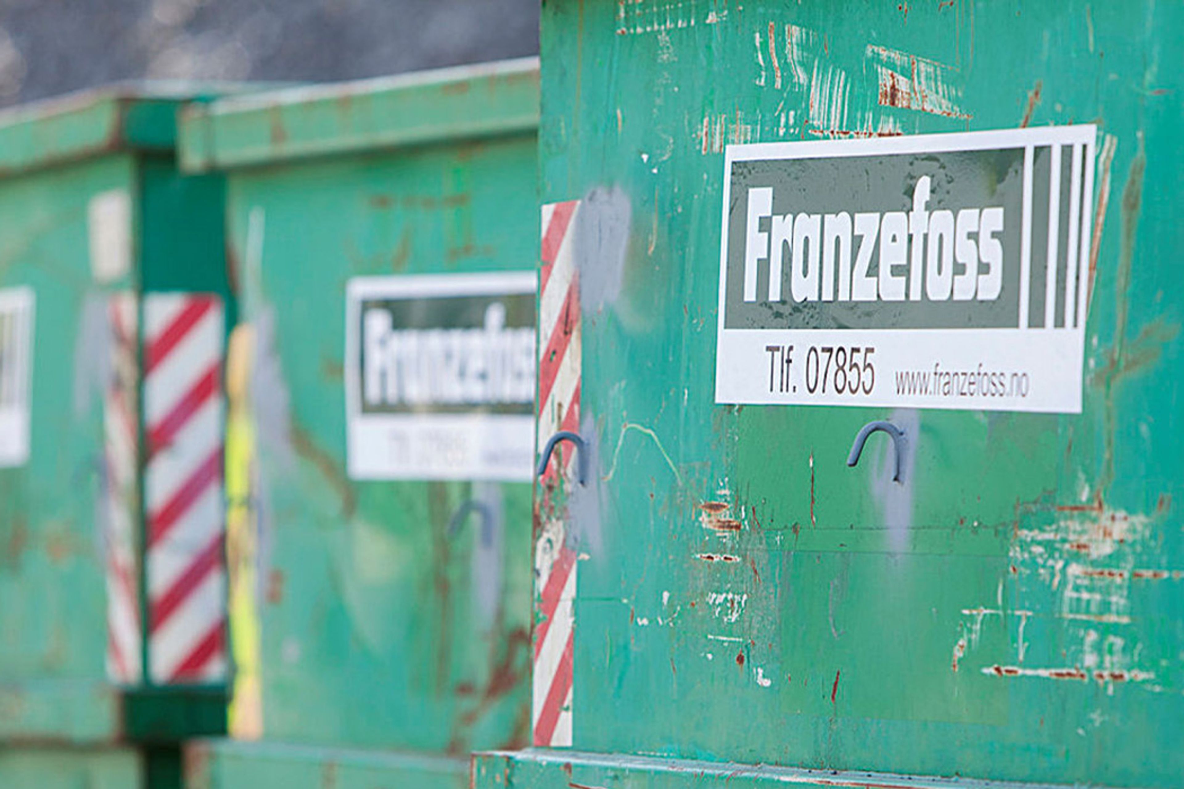 Containere
