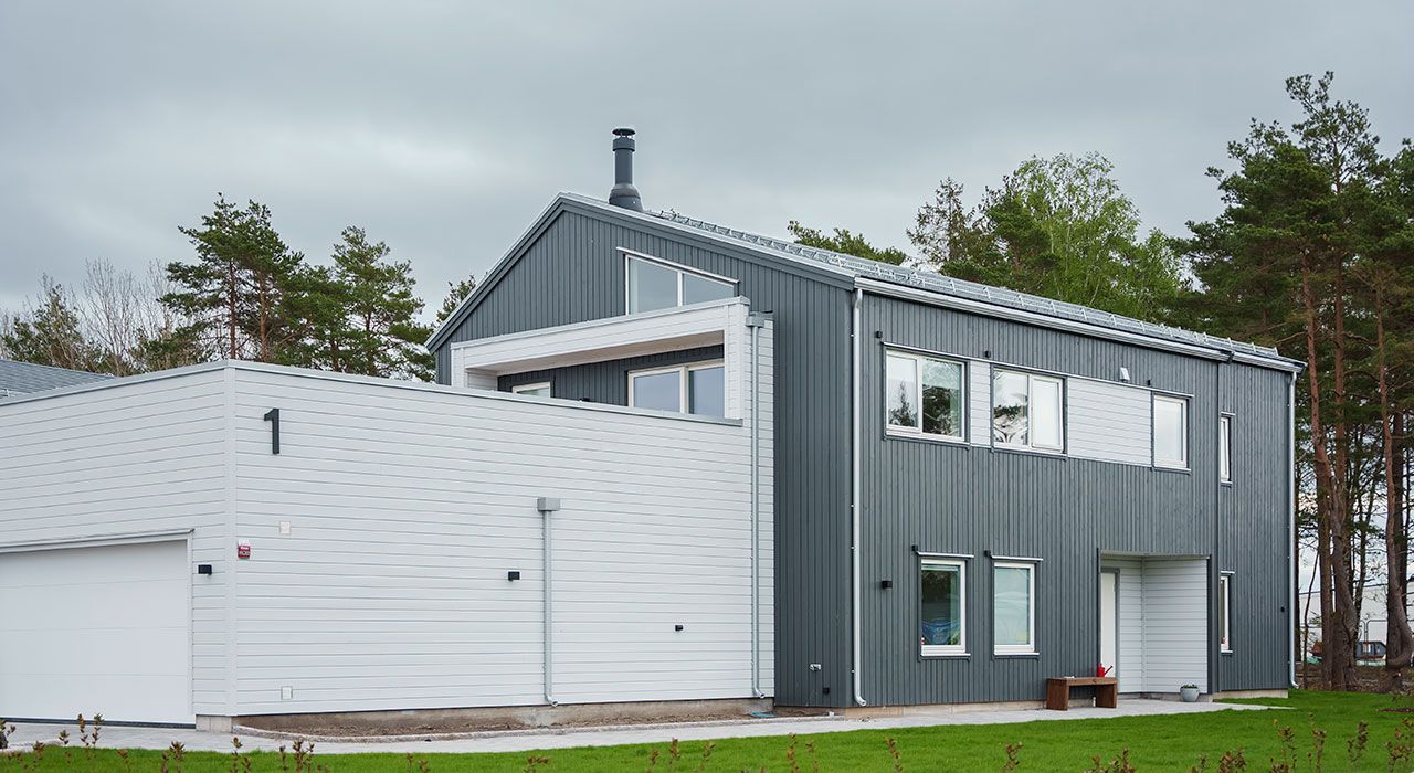 Foto av fasade på Svanemerket OBOS Block Watne-enebolig i Begbyåsen