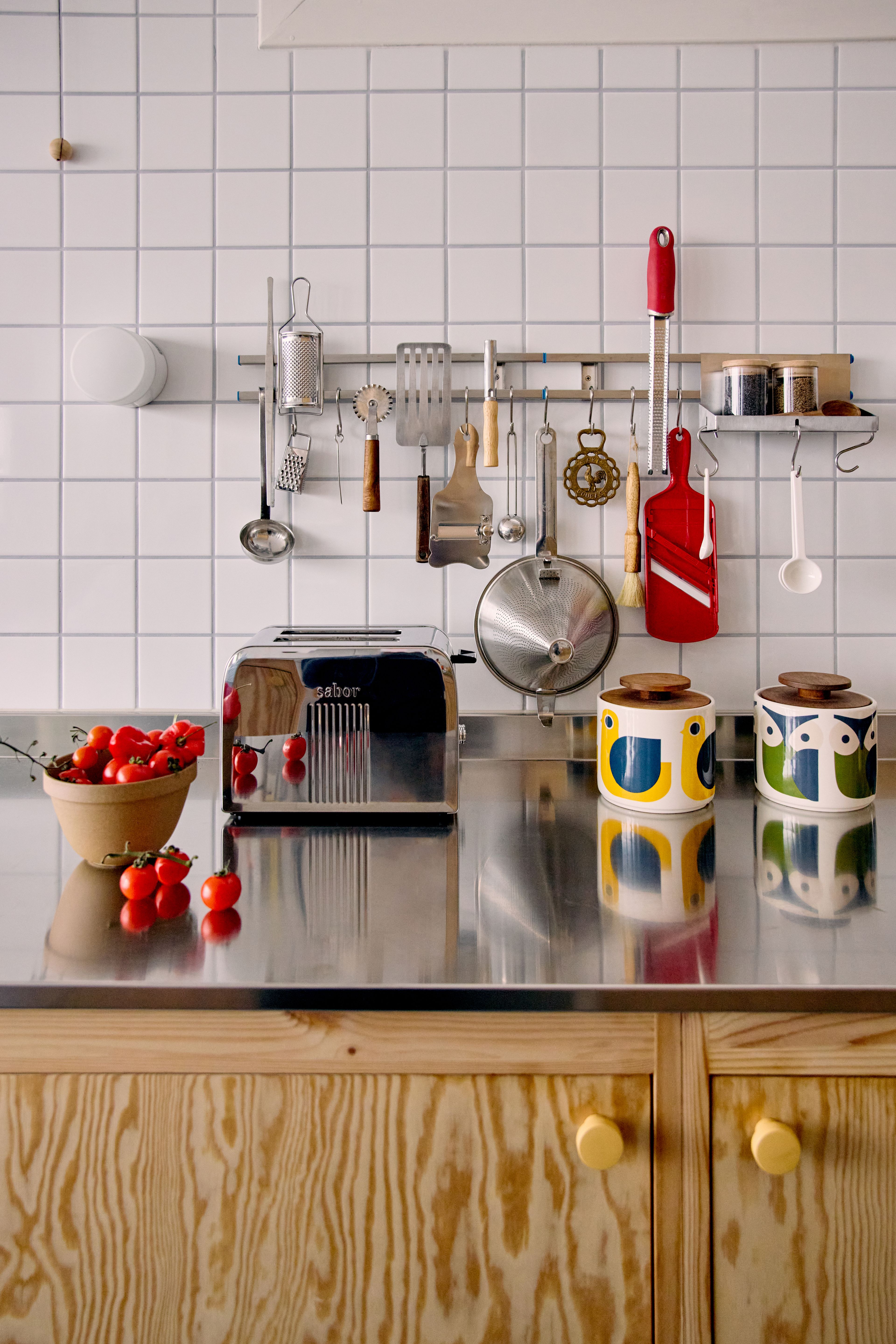 Et detaljbilde fra kjøkkenbenken.