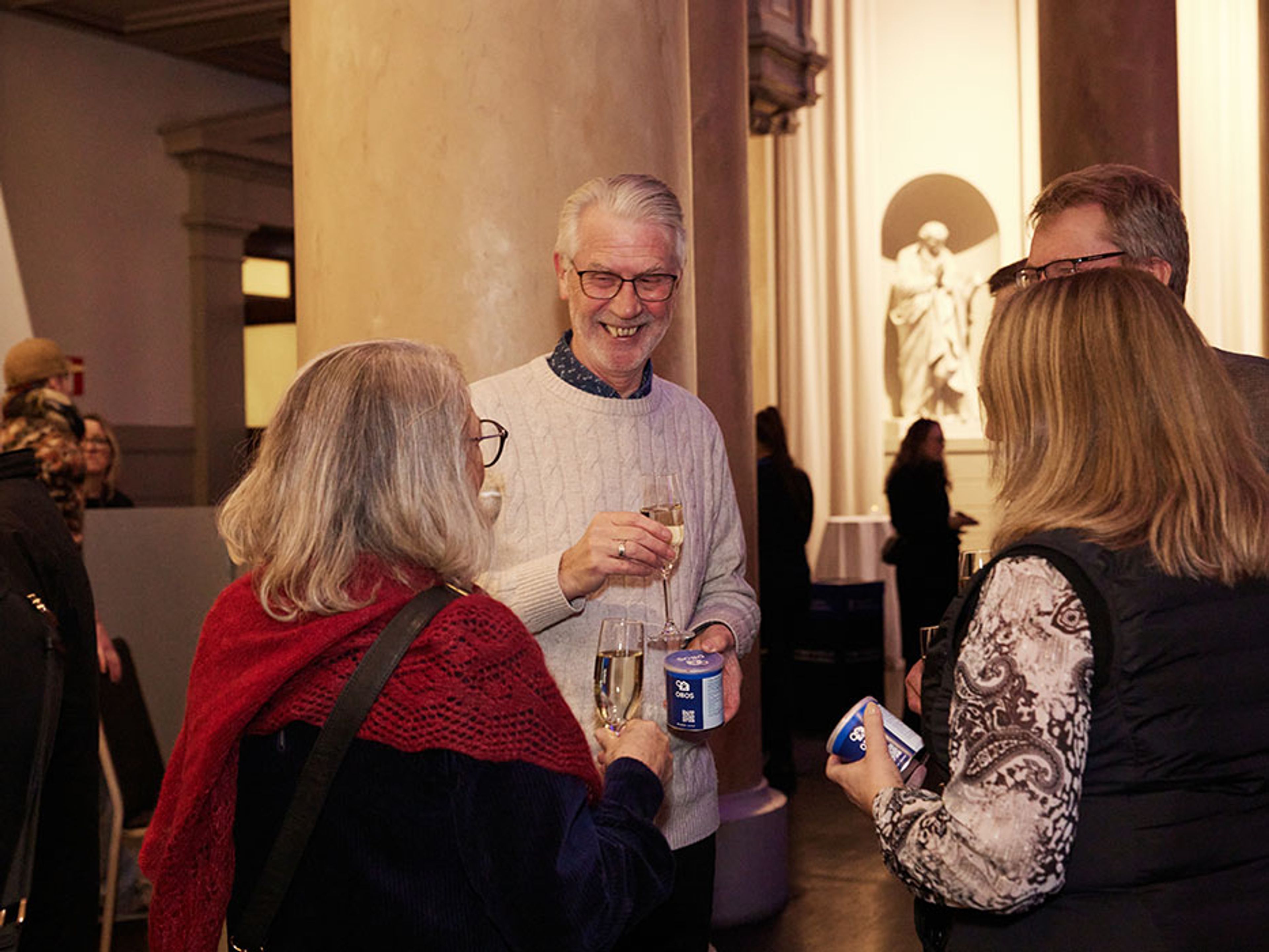 Medlemmar som minglar