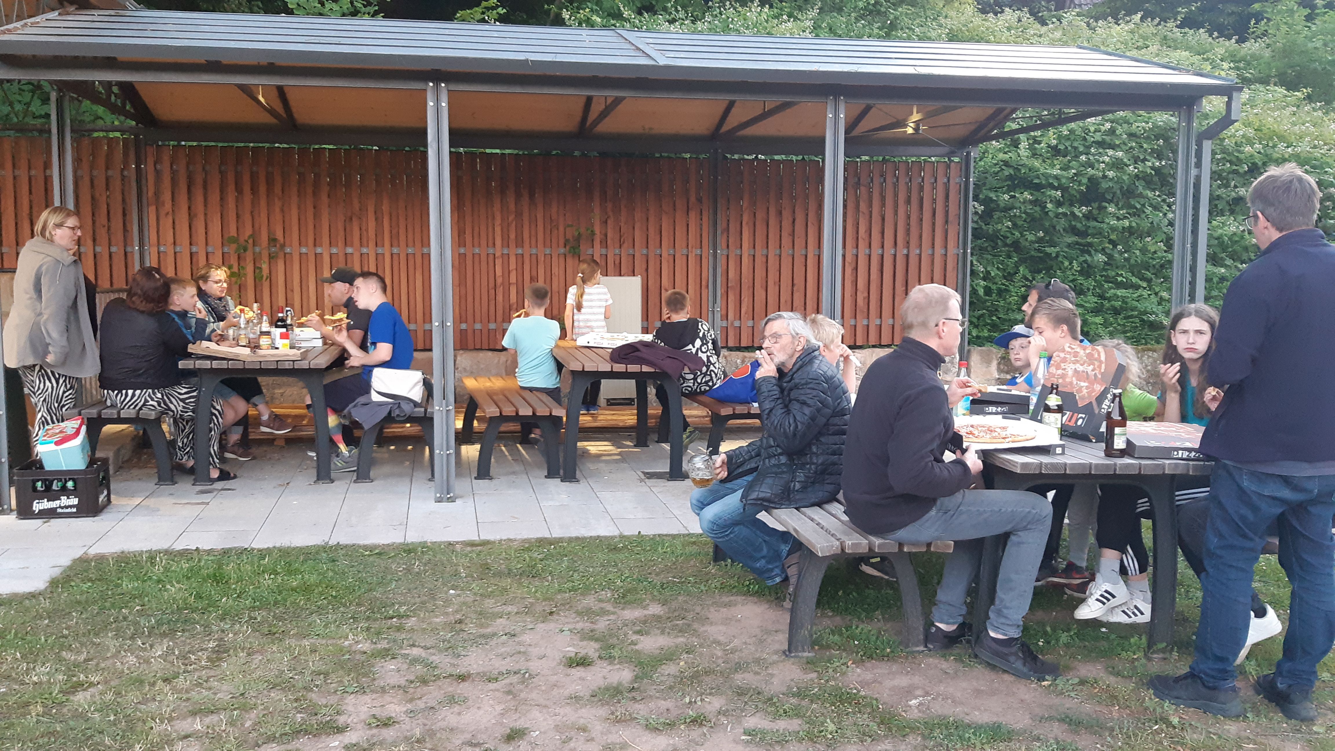 Bild für Projekt Sitzgelegenheiten am Mehrgenerationenplatz Rehweiler - Geiselwind