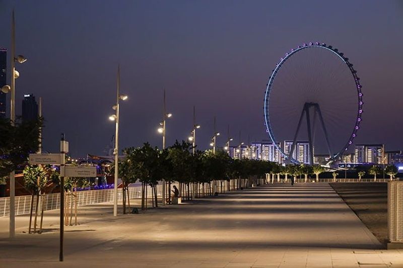 Public realm &mdash; Dubai Harbour Promenade