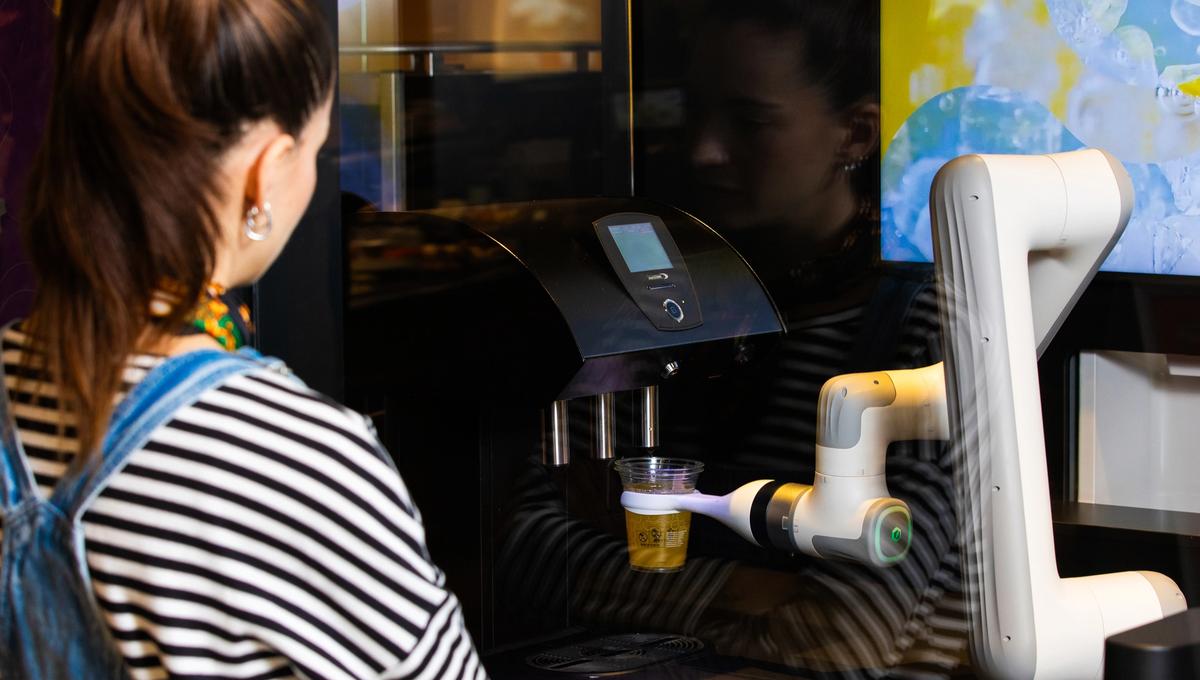 The Swiss Robobarista is often compared to a vending machine. Here is the real difference in menu, quality, and business model.