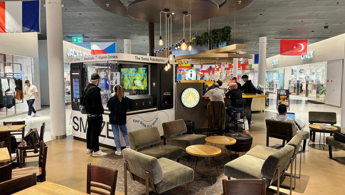 What magic unfolds when our advanced Robobarista and Kafi Schatz team up at the energetic Shopping Arena St. Gallen?