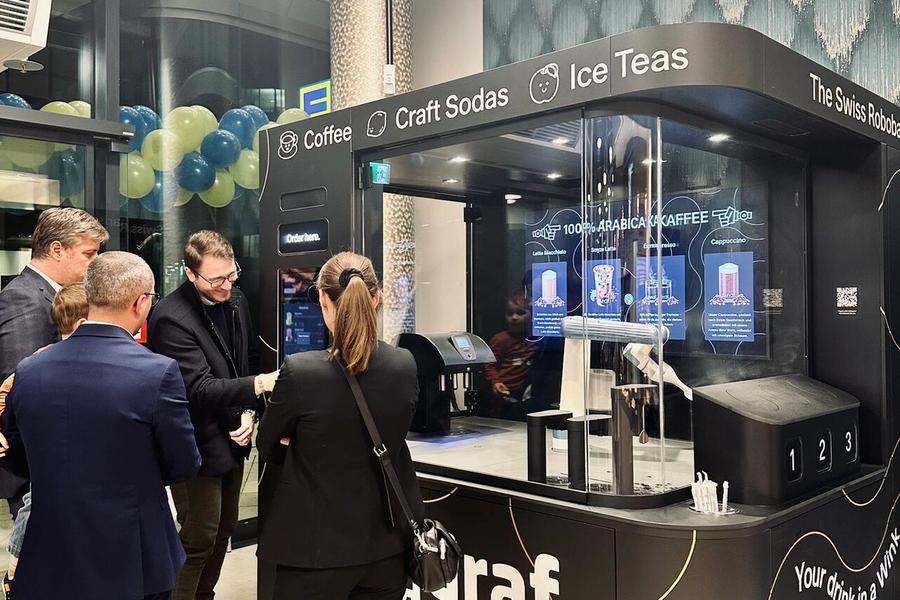 The Smyze Robo is now up and running at the brand-new EDEKA Graf in Frankfurt, FOUR Frankfurt!