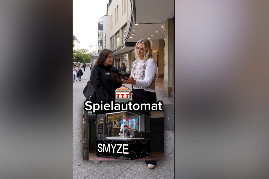 What do the customers at EDEKA Nürnberg think about the Swiss Robobarista? – Watch the exciting new videos!