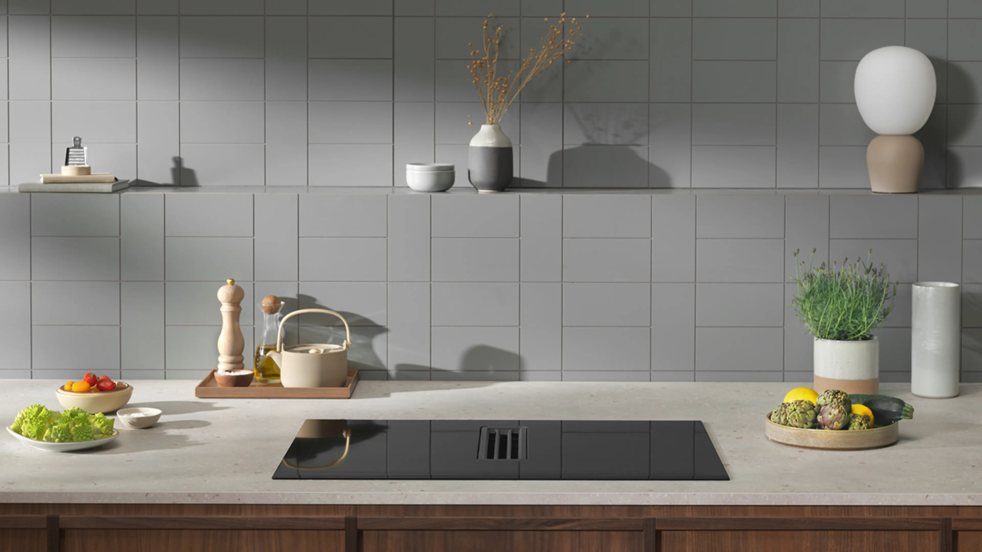 Skjult ventilator i kjøkkenbenk.