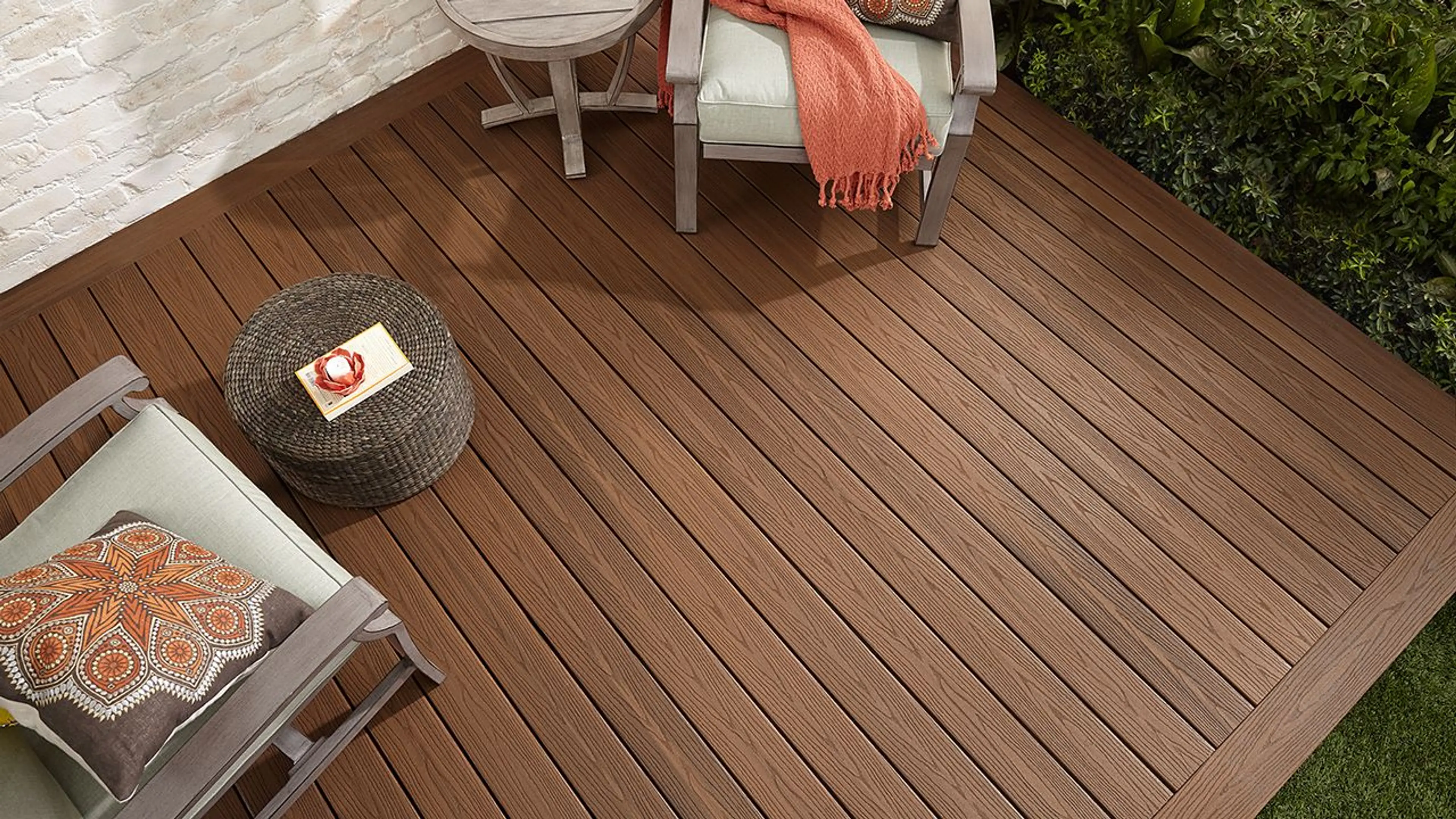terrassebord brun