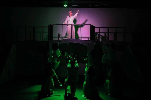 Evita gallery image 7