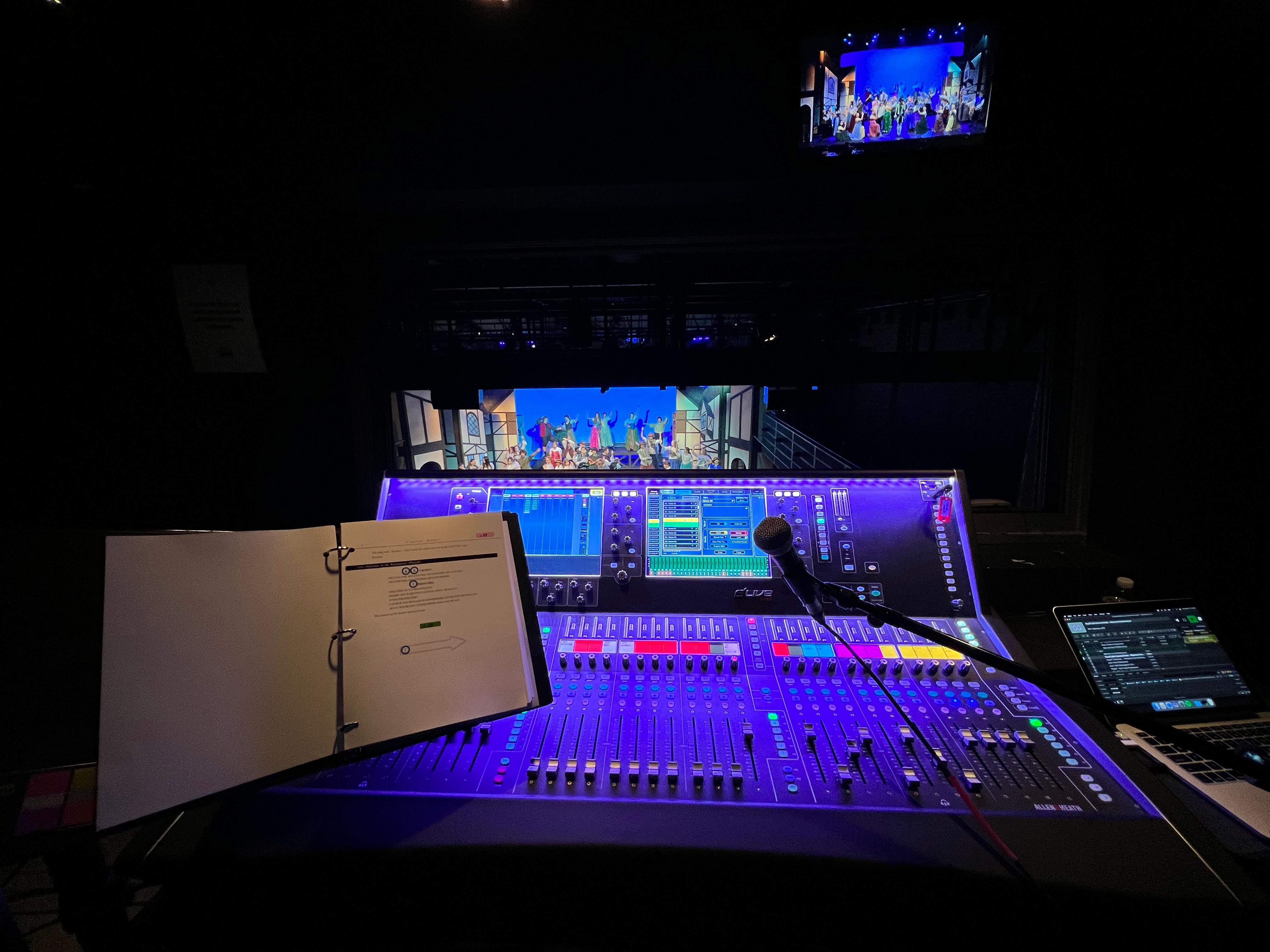 Max Fetter working in the field