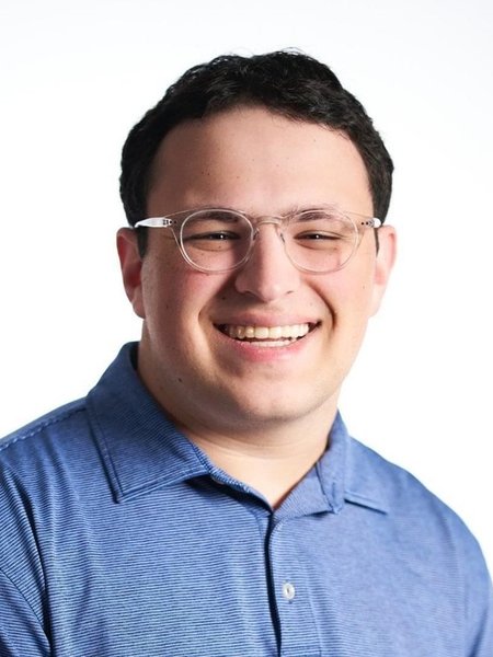 MAX FETTER - Professional headshot