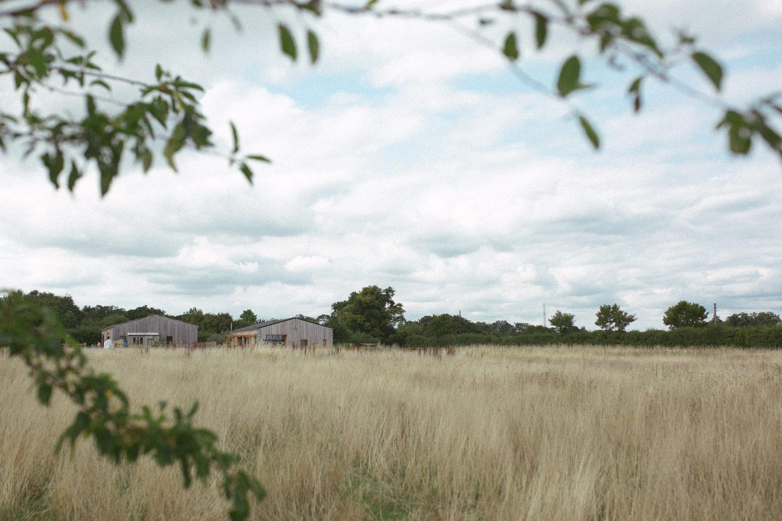 Off-grid barn conversion by Studio Bark