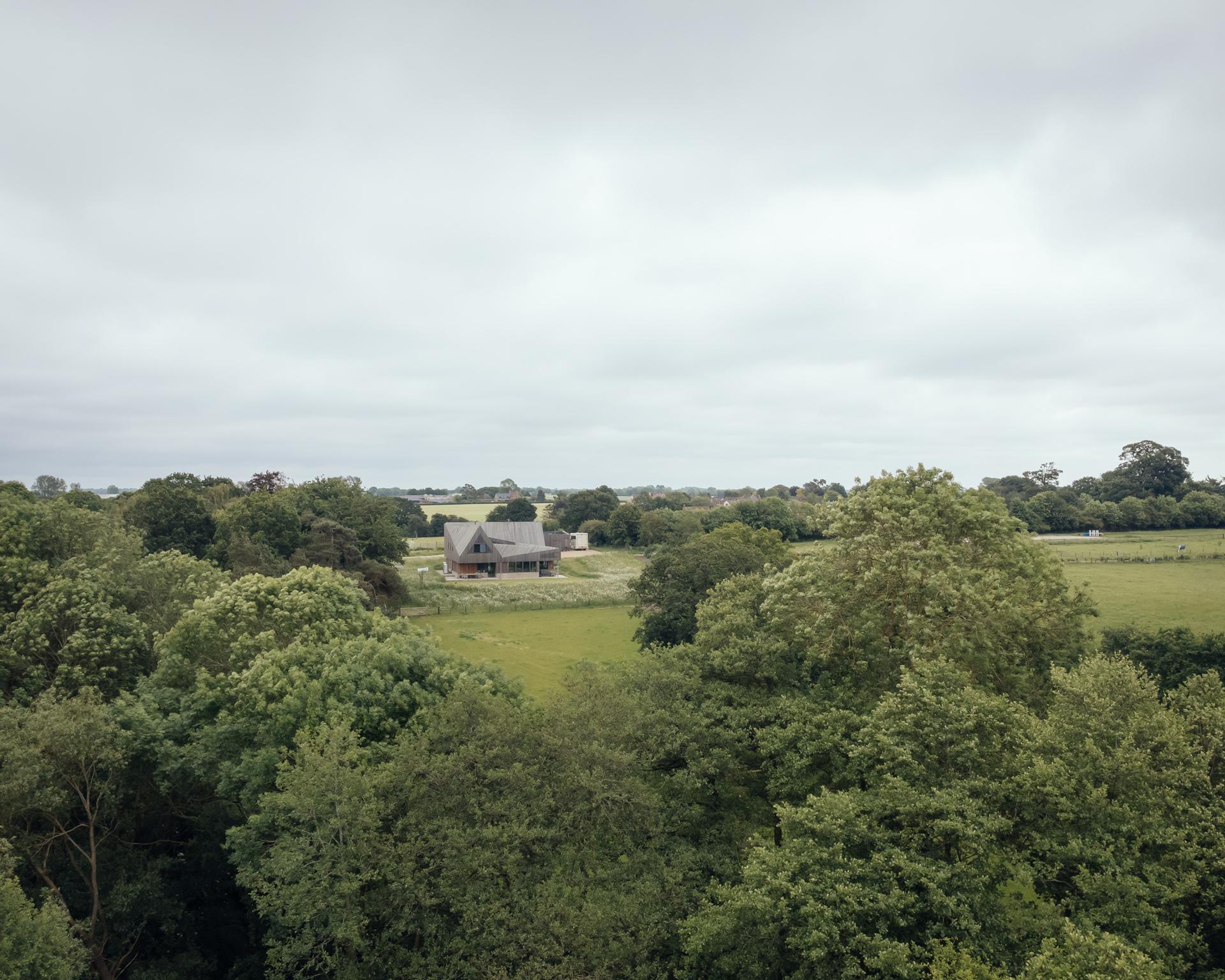 Paragraph 84 (formerly Paragraph 80) is a planning policy that allows for truly outstanding, isolated homes in the UK countryside. Studio Bark is a leading specialist in this route, with 18 approvals and counting.

Discover selected Paragraph 84 bespoke homes below...