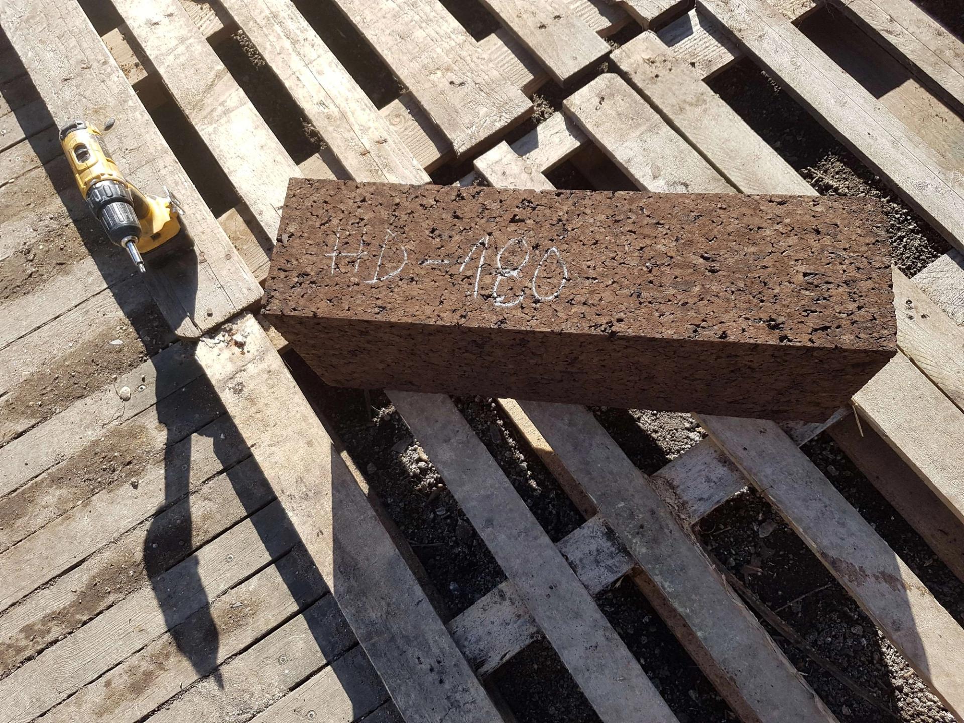 Cover Image for How To Build With Cork