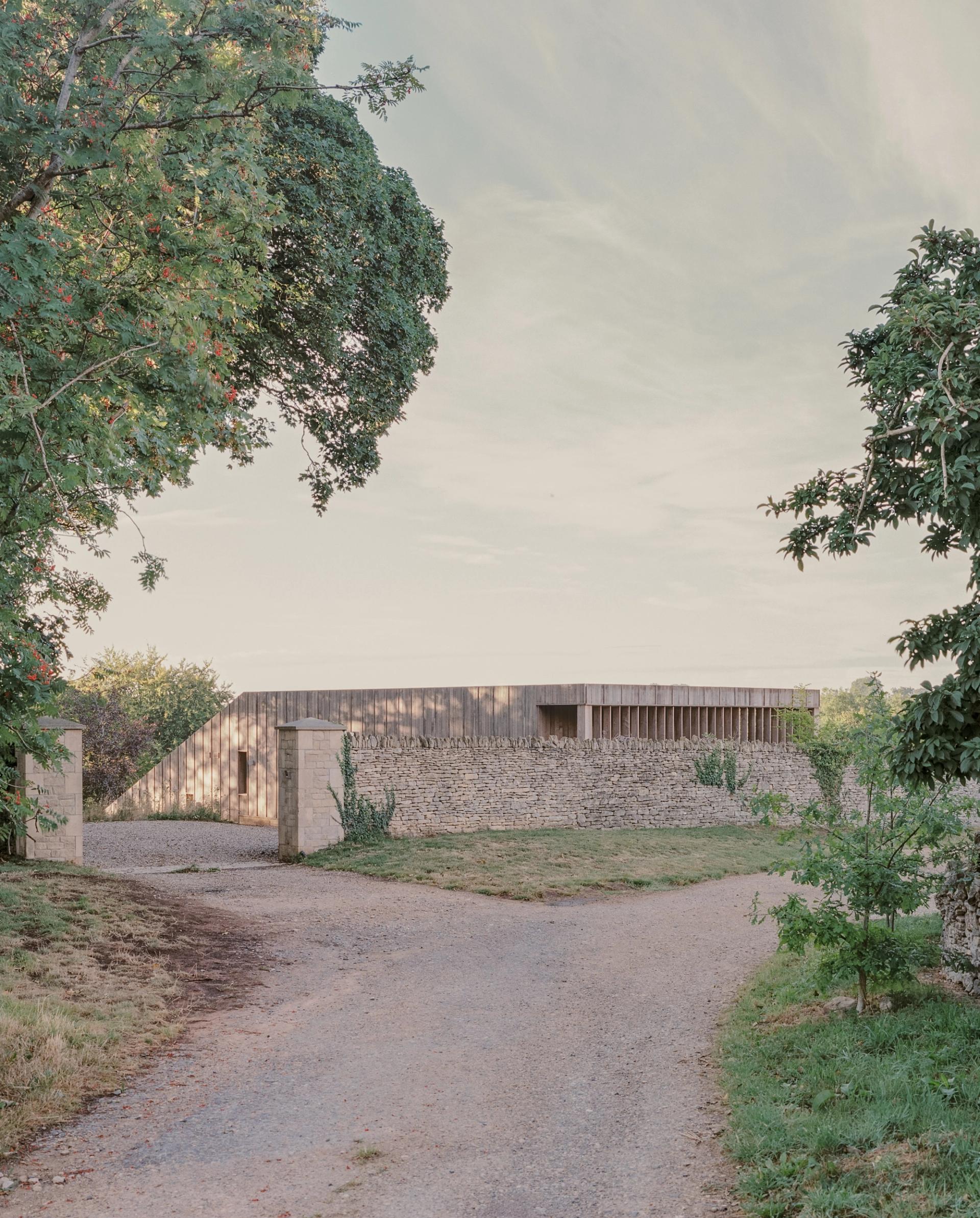 Oolite House by Studio Bark