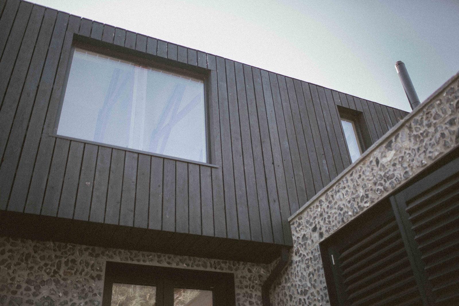 A low carbon contemporary family home