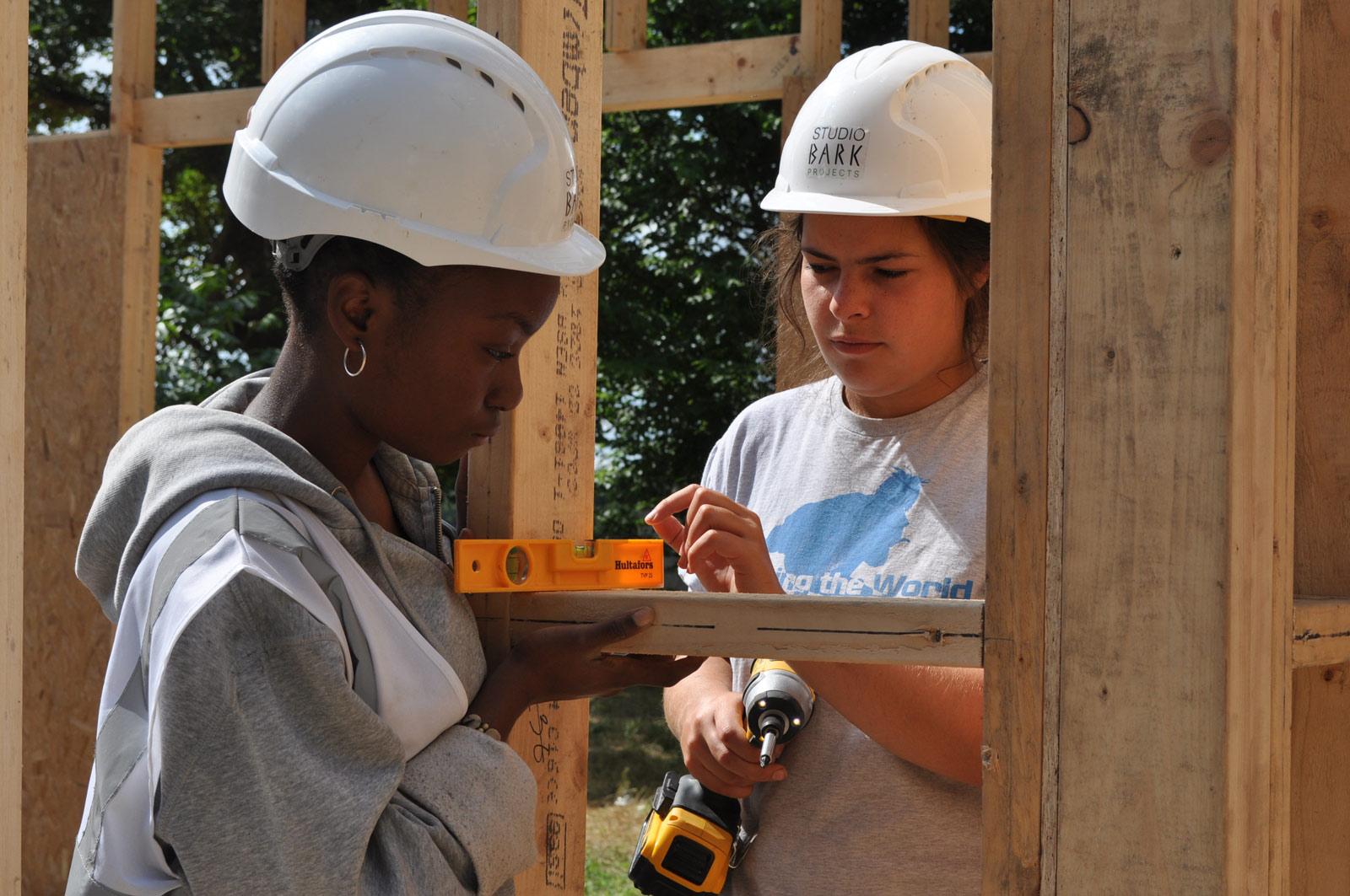 A collaborative live build project with students by Studio Bark