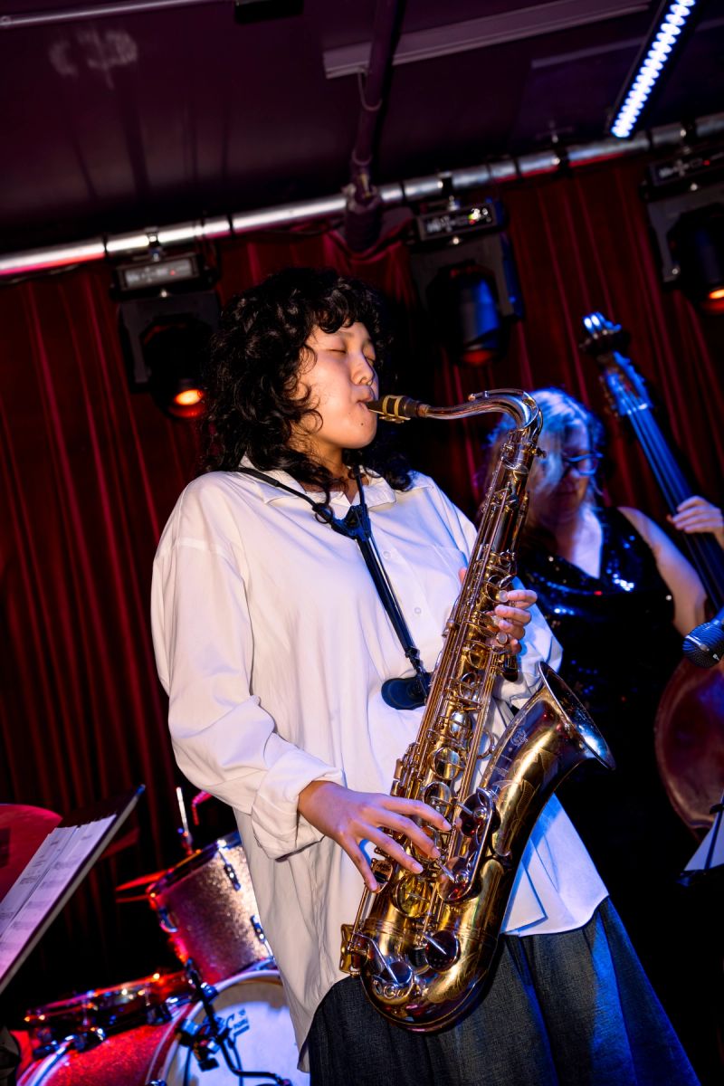 Close up of Hinano Fujisaki playing sax