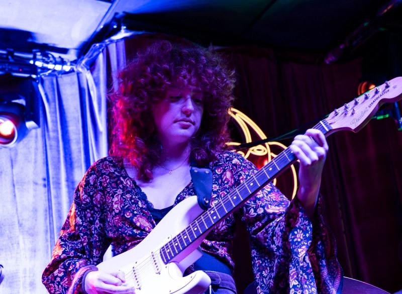 jammer playing guitar