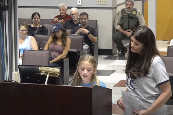 Williamson County students make the case for middle school school arts instructors to get a raise