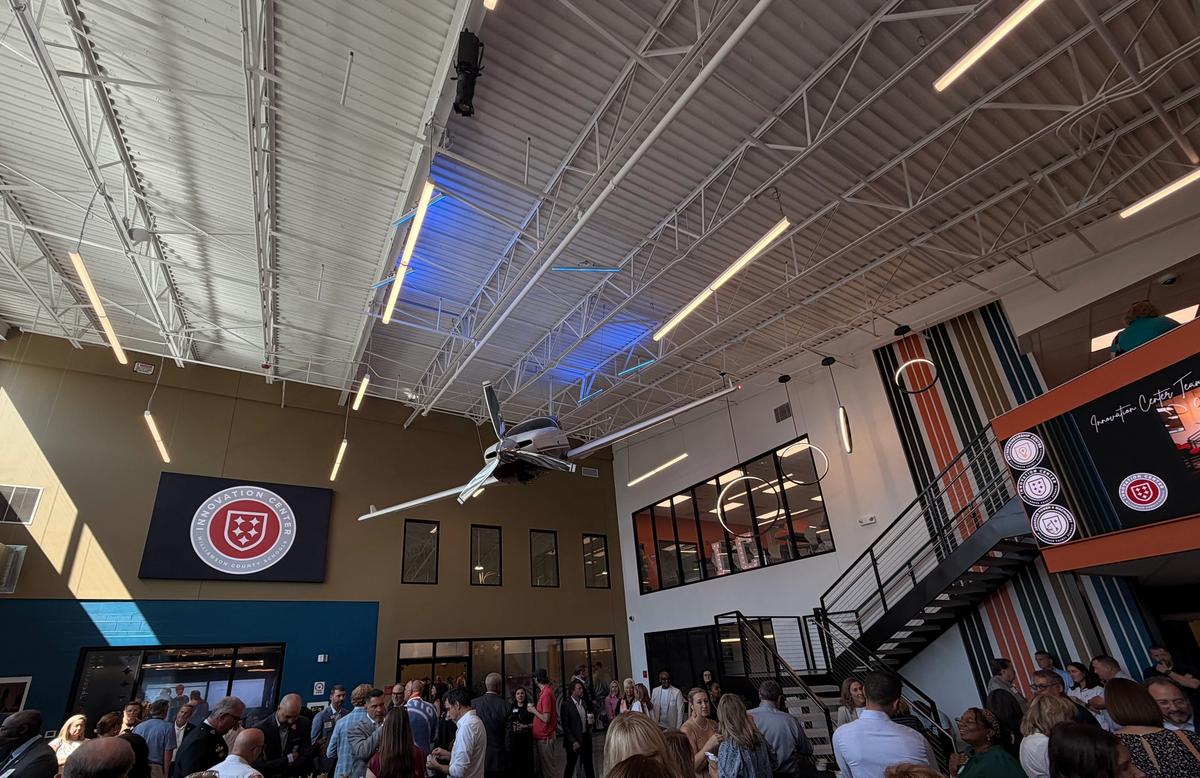 Williamson County Innovation Center Luncheon Gives Attendees Tours of Facility