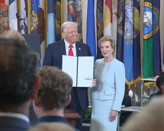 U.S. Education Secretary Announces Earnings Indicator to Help Guide Students in Making Higher Education Choices
