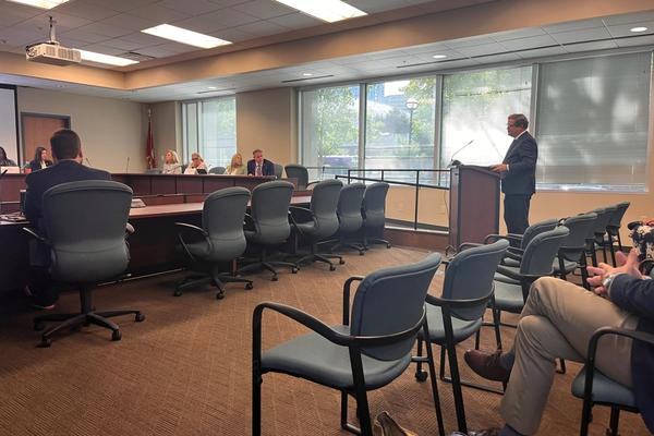 Metro Nashville Public Schools accused of misusing the law to make it impossible for new public charter schools to receive approval