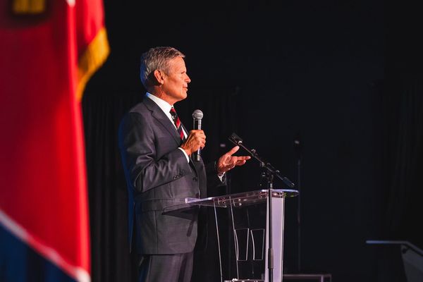 Governor Lee says he still supports Trump even though the former president called him a ‘RINO’