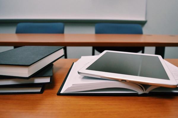 One week remains for Middle Tennessee seniors to apply for more than 160 scholarships