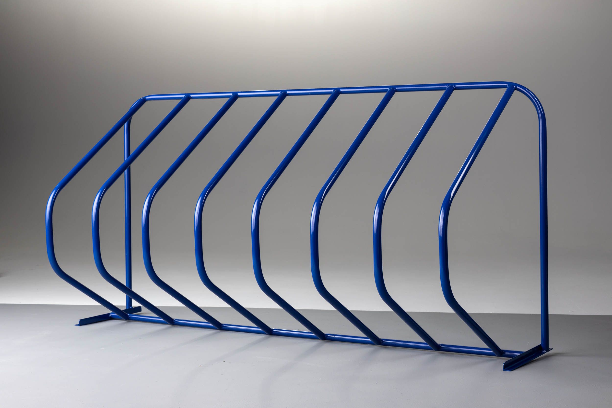 Rangements de plusieurs velos au sol 2