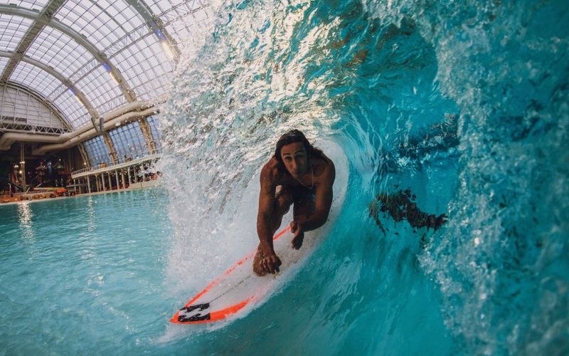 Skudin Surf at American Dream