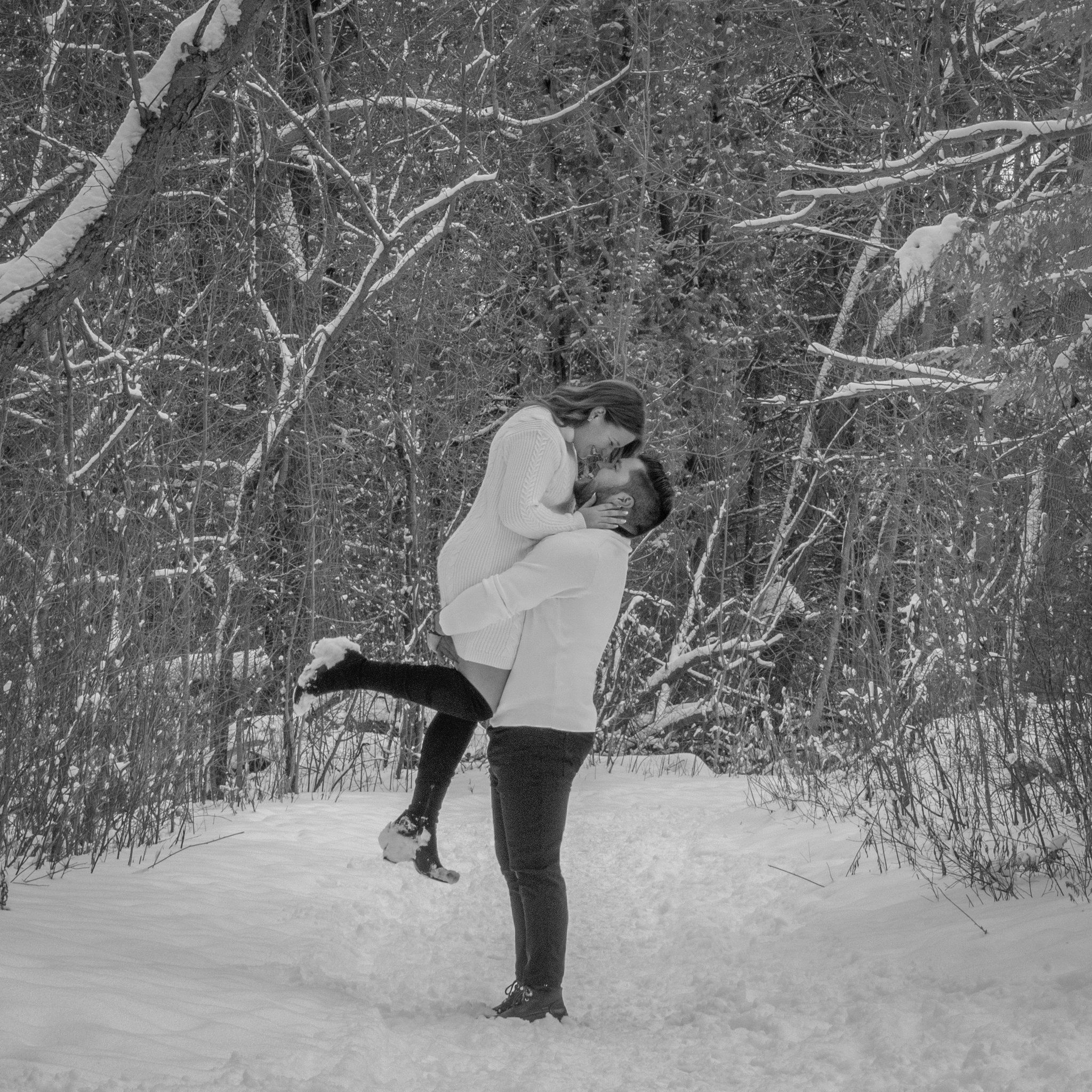 T02 · centre — Carmela & James